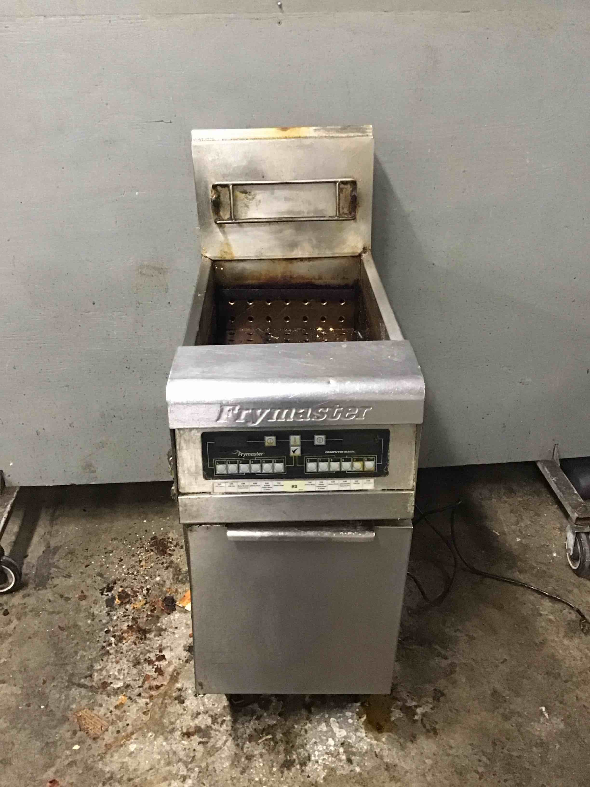 FryMaster 50 Lb Stainless Steel Natural Gas Fryer On Casters