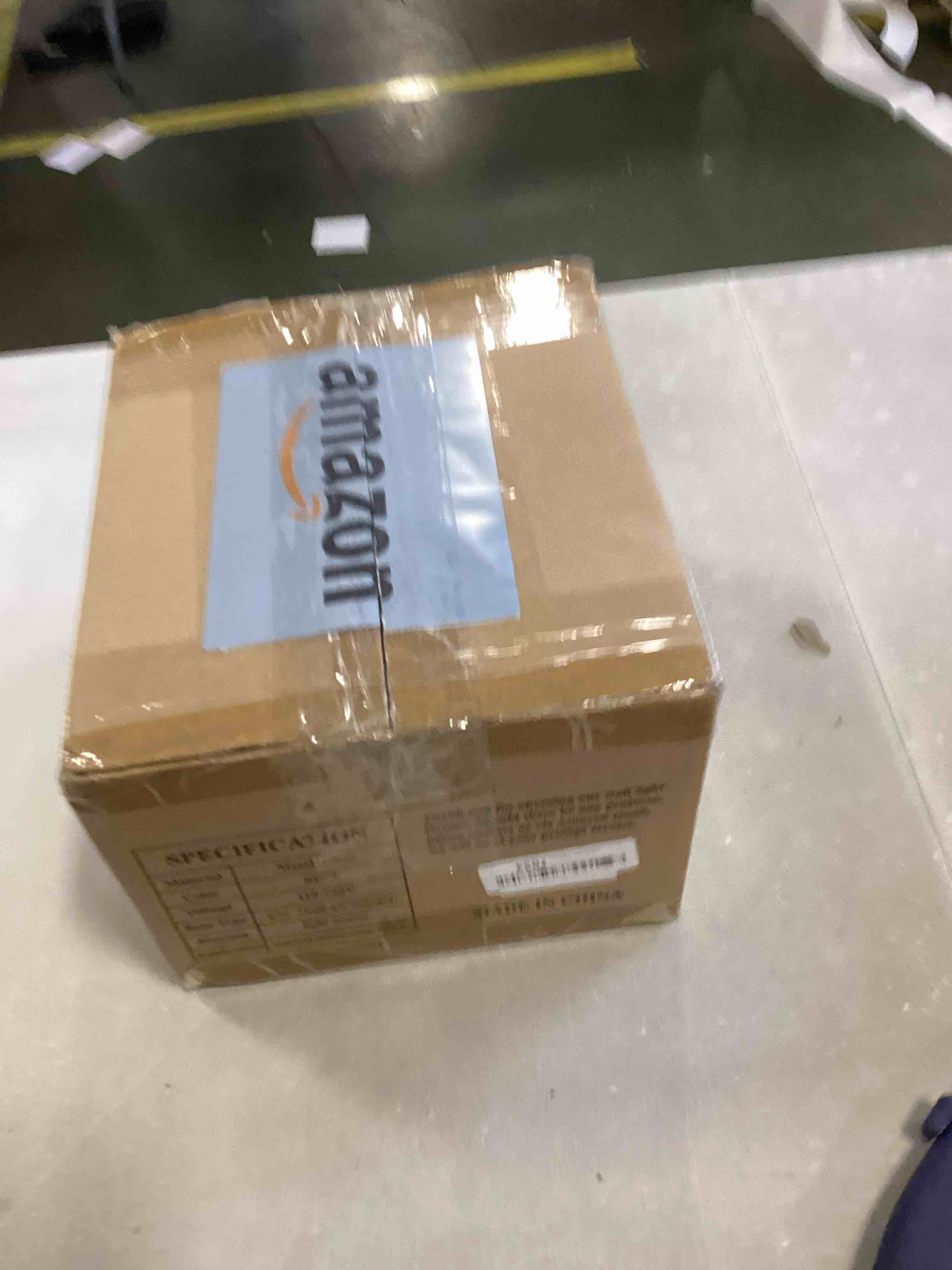 https://s3.amazonaws.com/lotting-images-prod/bidfta/RED6392075_1717693602429.jpeg