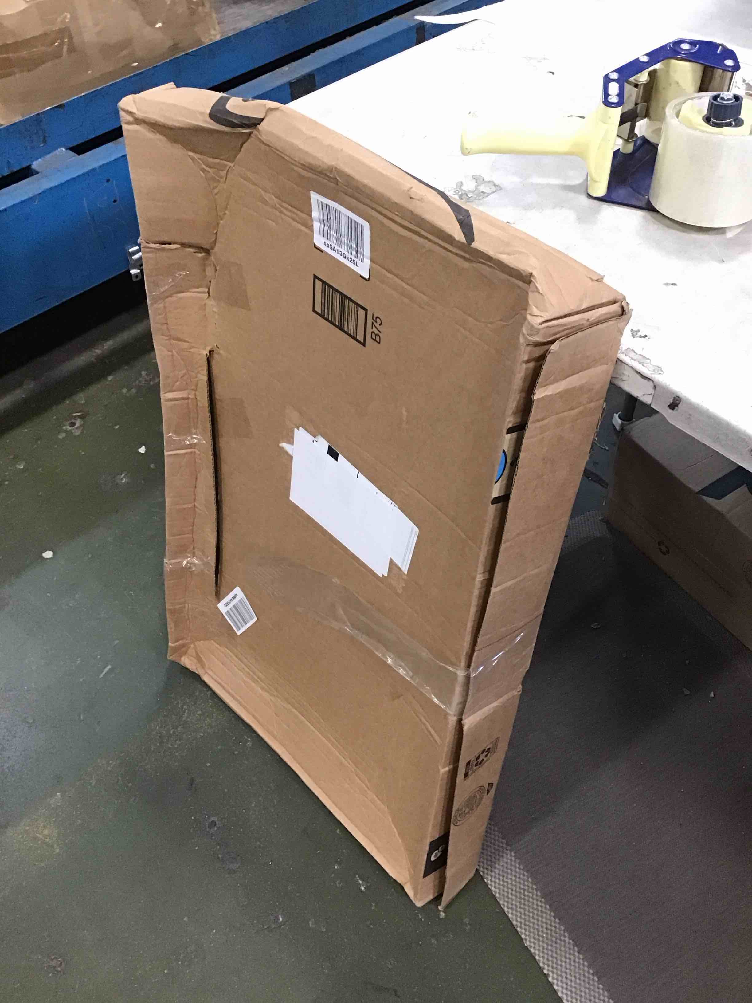 https://s3.amazonaws.com/lotting-images-prod/bidfta/RED6392965_1718214633715.jpeg