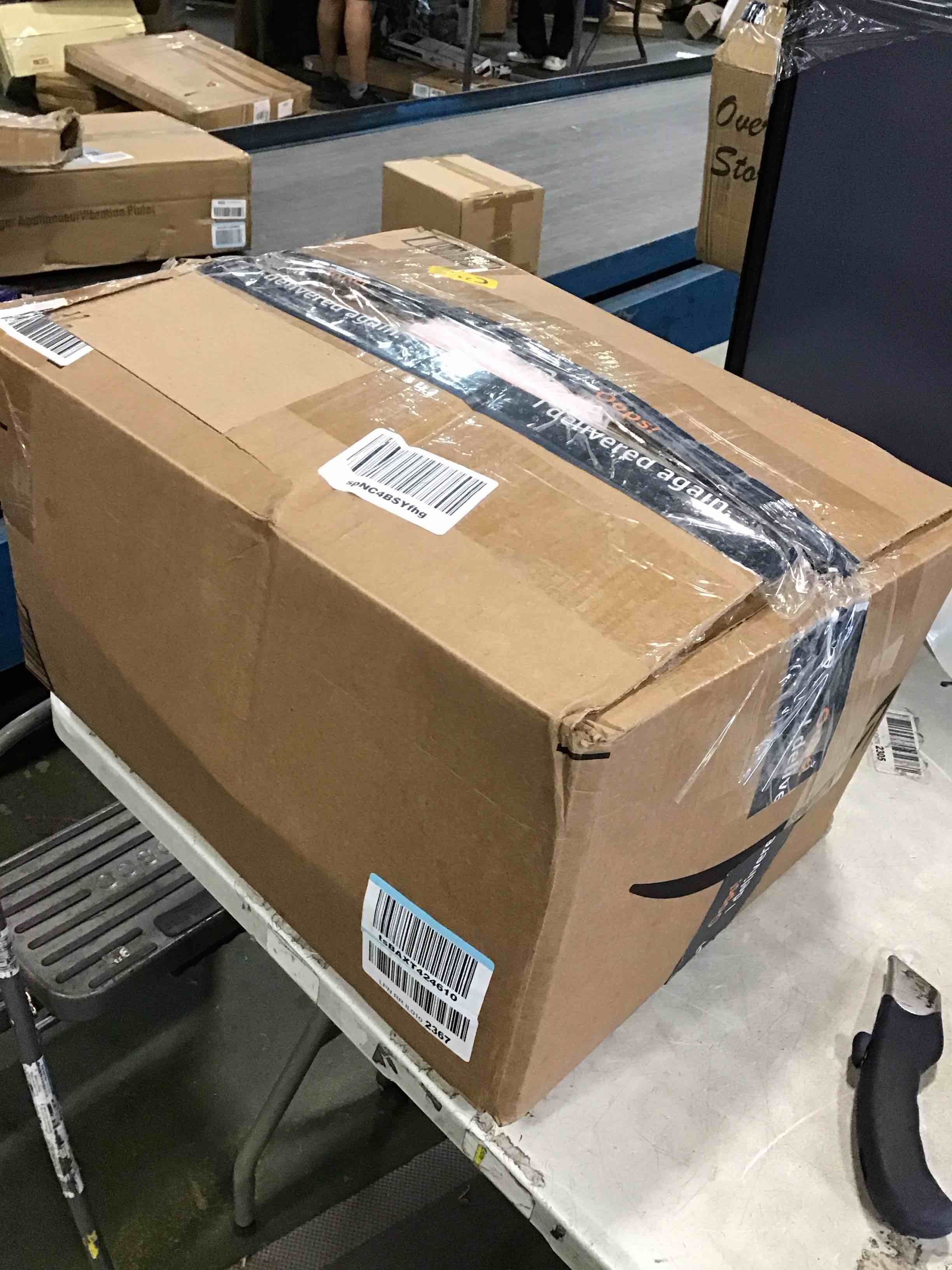 https://s3.amazonaws.com/lotting-images-prod/bidfta/RED6392978_1718215587459.jpeg
