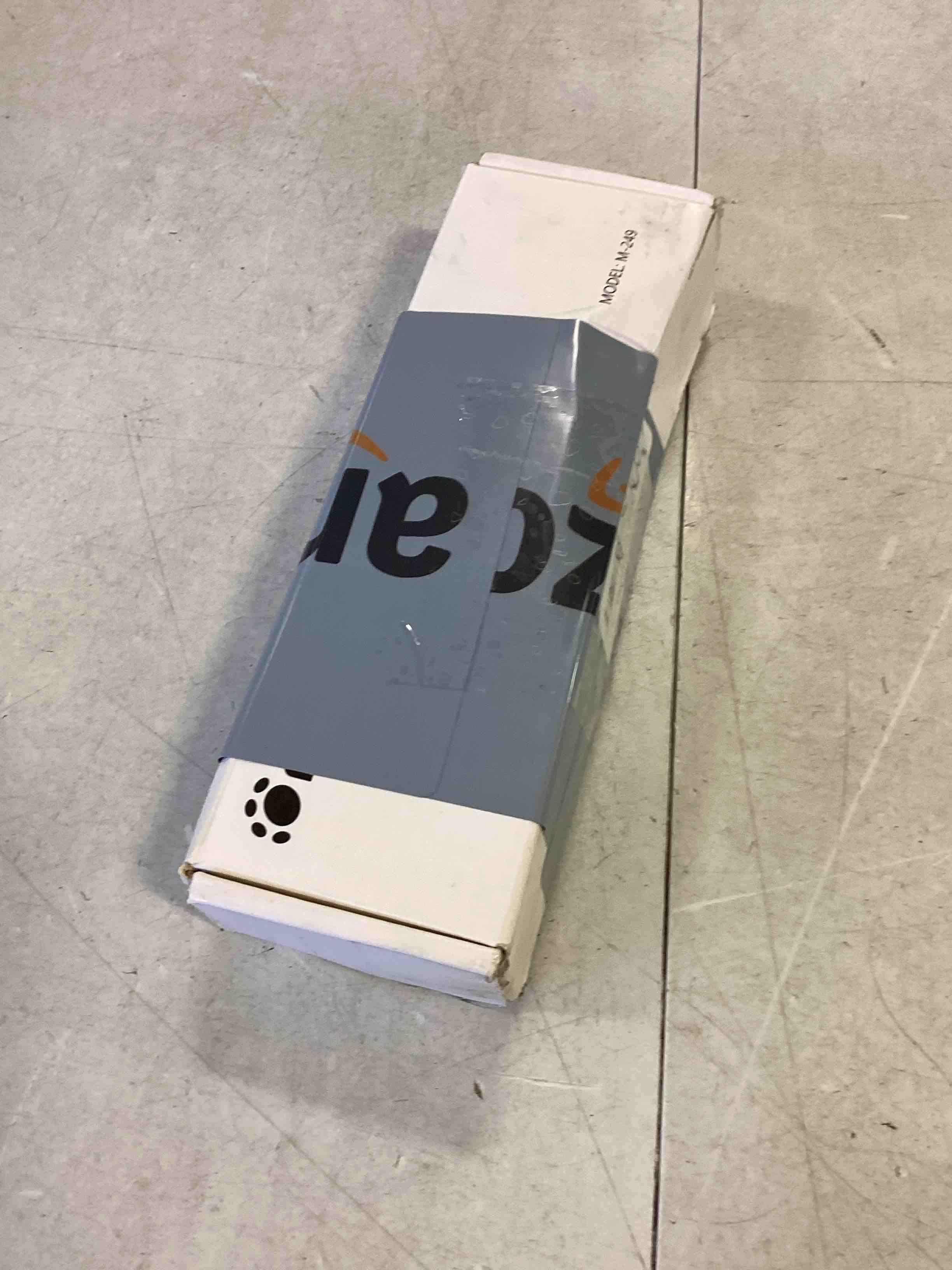 https://s3.amazonaws.com/lotting-images-prod/bidfta/RED6393799_1717686109539.jpeg