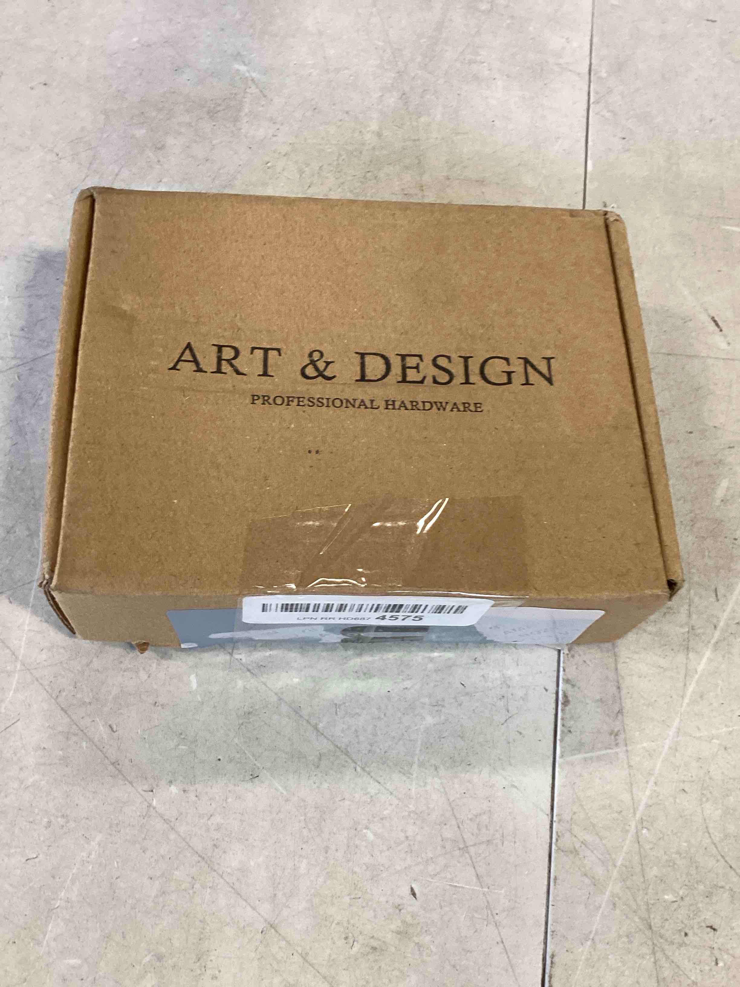 https://s3.amazonaws.com/lotting-images-prod/bidfta/RED6393924_1717702767512.jpeg