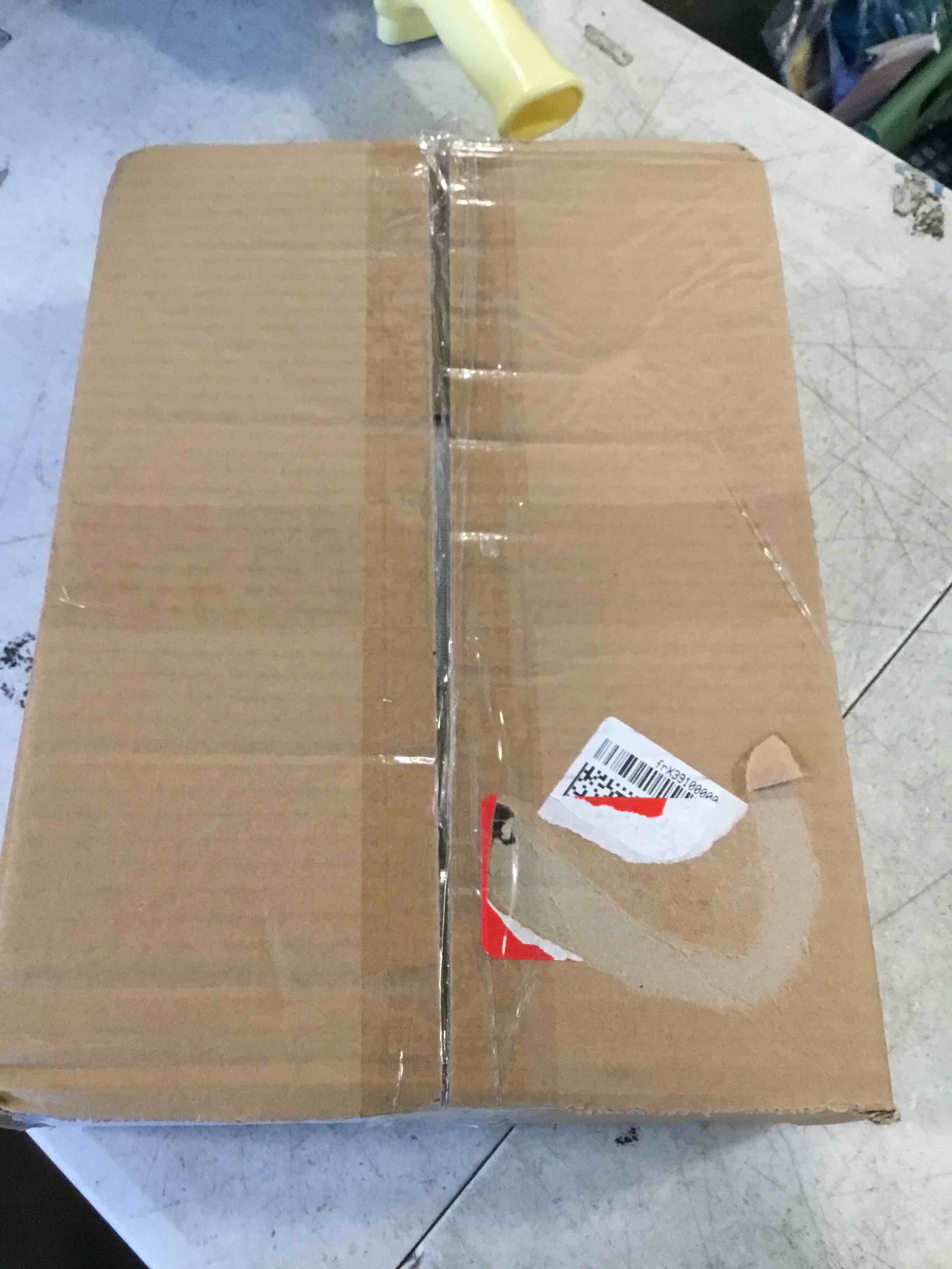 https://s3.amazonaws.com/lotting-images-prod/bidfta/RED6395289_1717763945882.jpeg