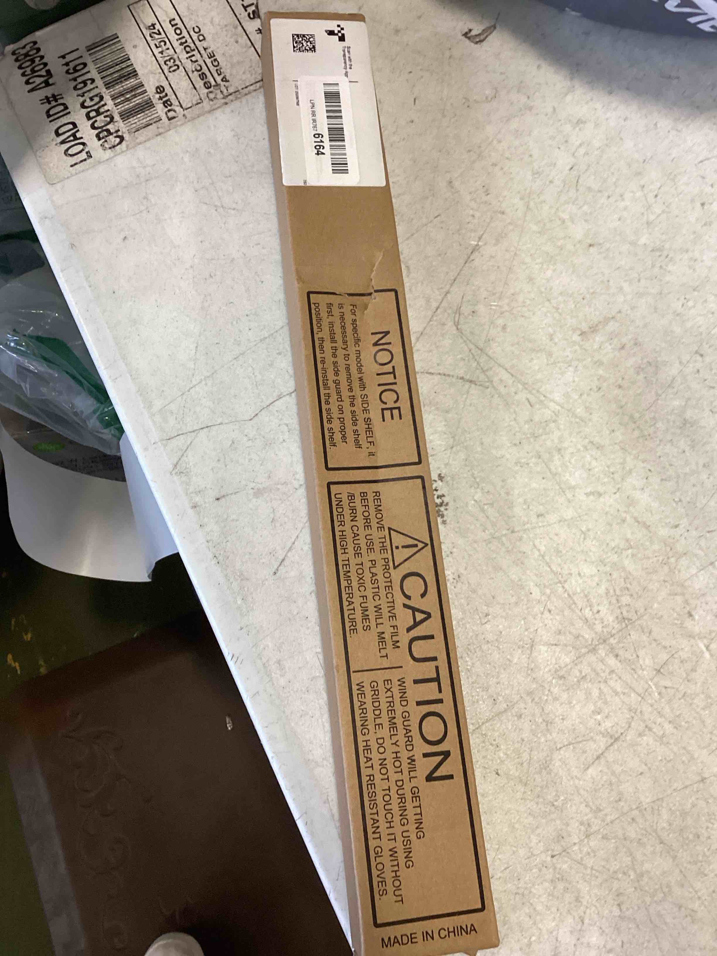 https://s3.amazonaws.com/lotting-images-prod/bidfta/RED6395882_1718124038168.jpeg