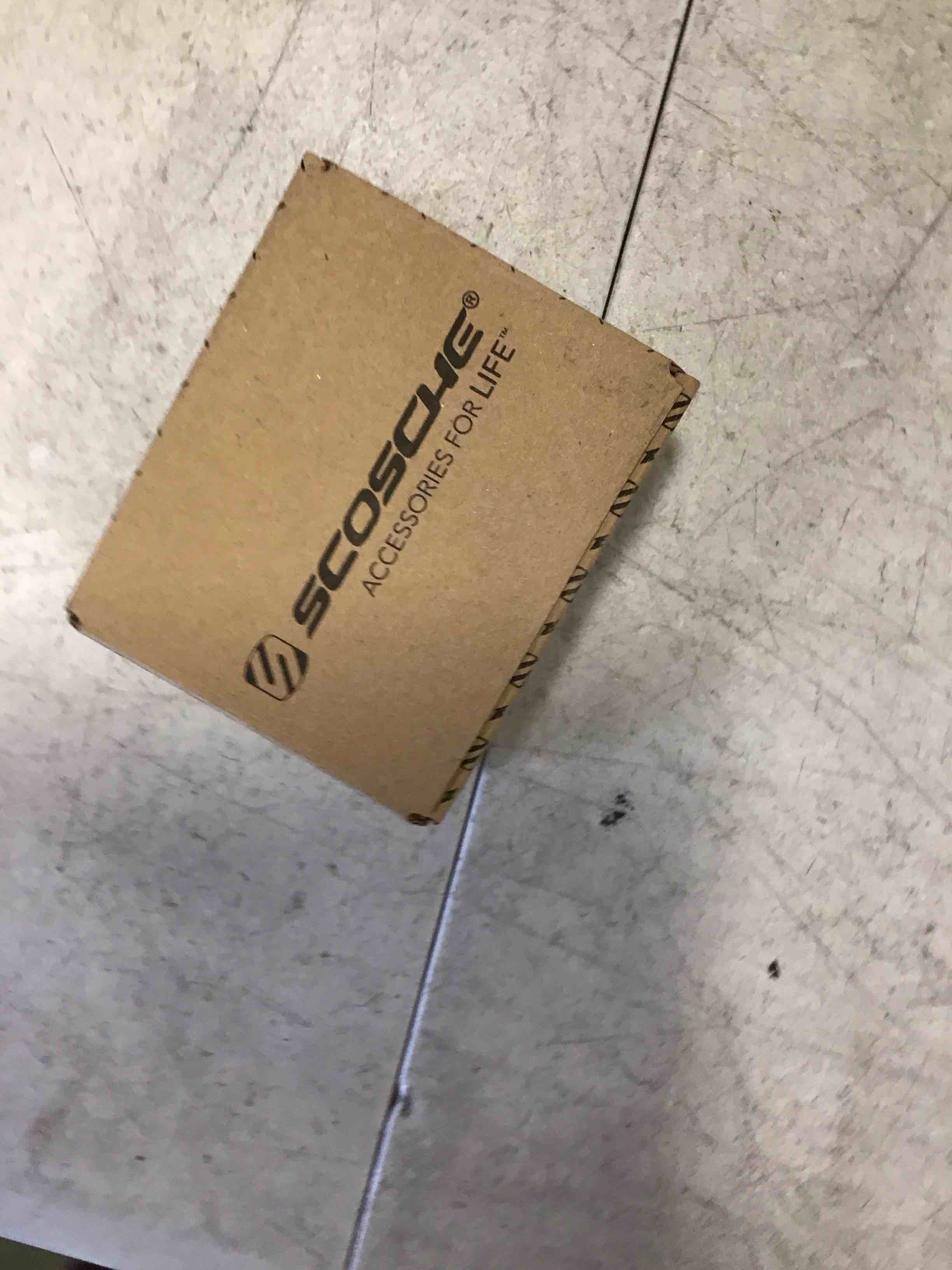 https://s3.amazonaws.com/lotting-images-prod/bidfta/RED6396297_1718289200518.jpeg
