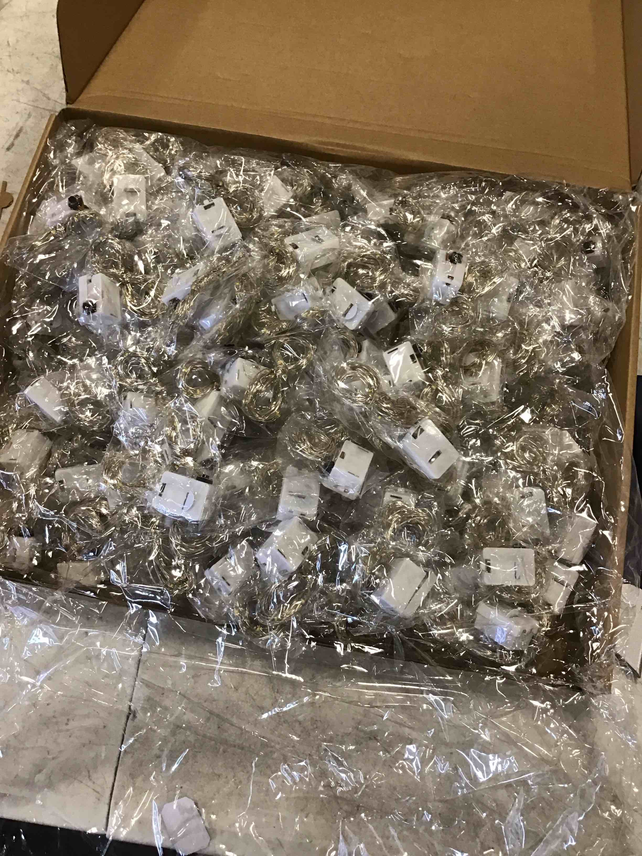 https://s3.amazonaws.com/lotting-images-prod/bidfta/RED6396319_1718292824208.jpeg
