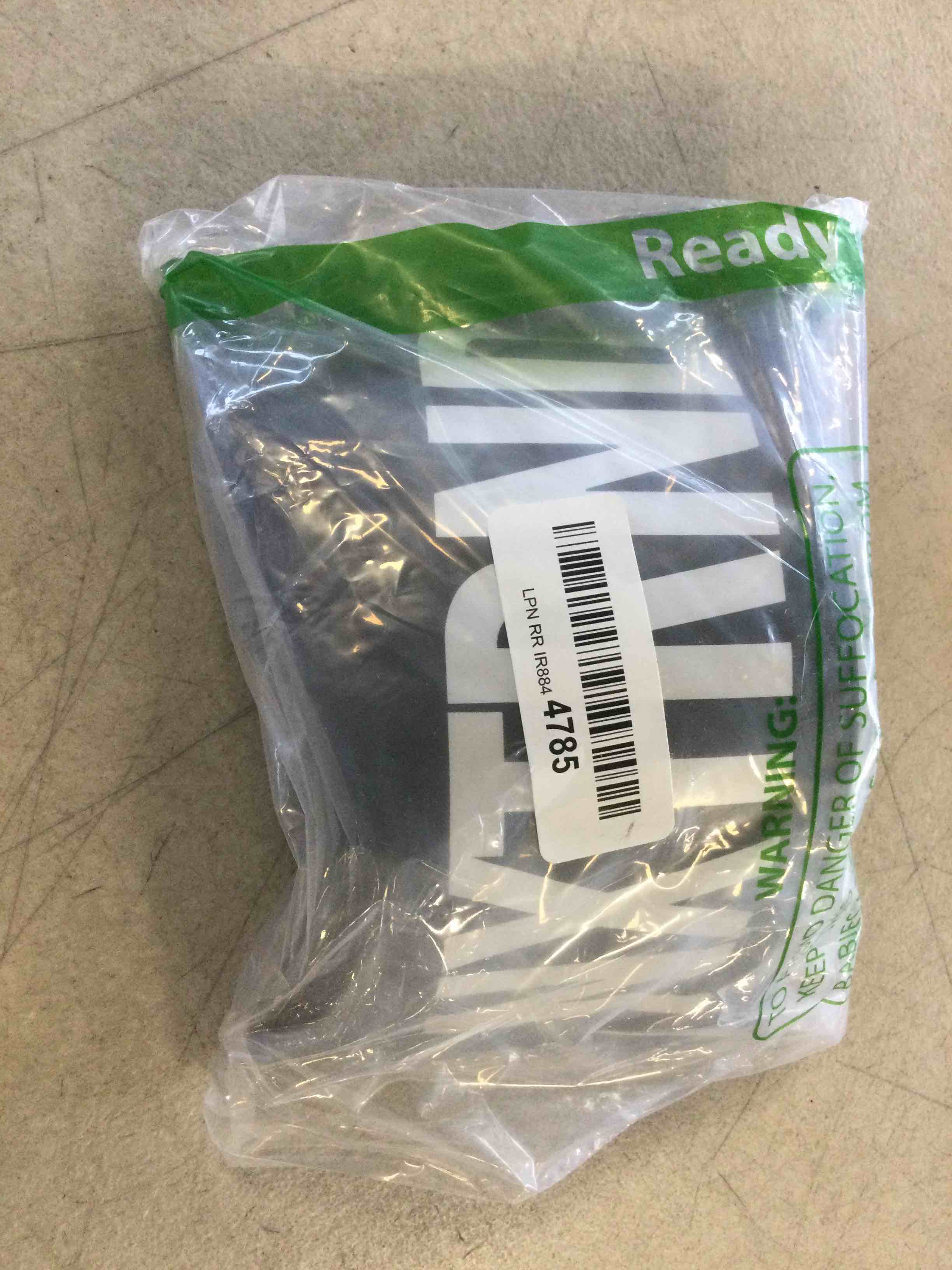 https://s3.amazonaws.com/lotting-images-prod/bidfta/RED6396478_1717684702351.jpeg