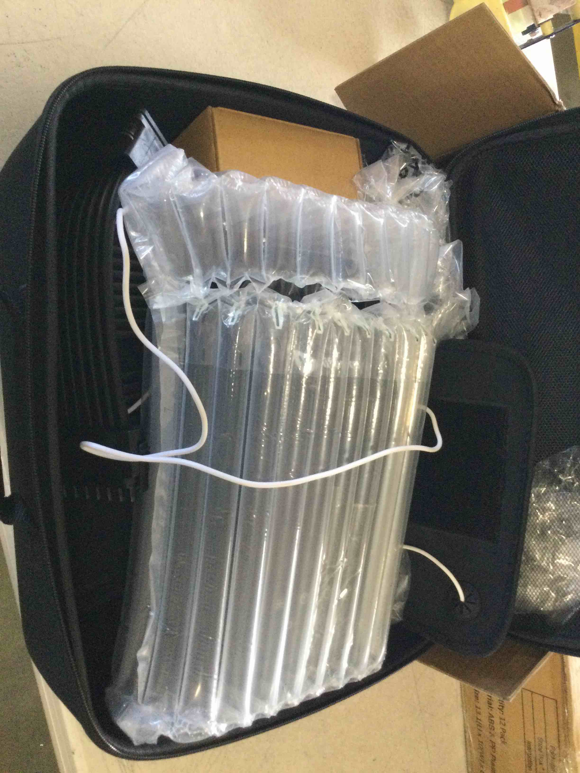 https://s3.amazonaws.com/lotting-images-prod/bidfta/RED6396743_1717762555969.jpeg