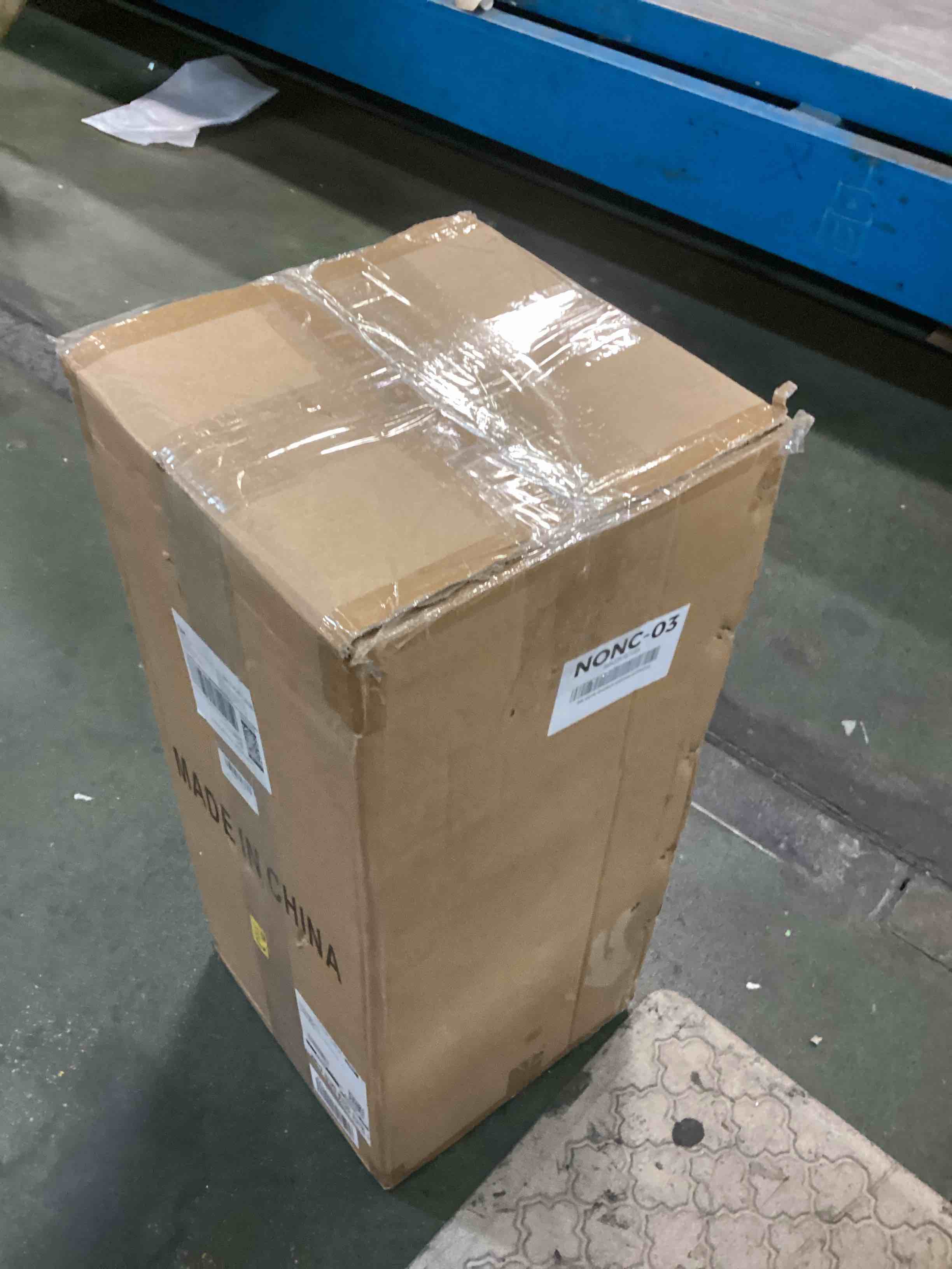 https://s3.amazonaws.com/lotting-images-prod/bidfta/RED6401039_1717673154252.jpeg