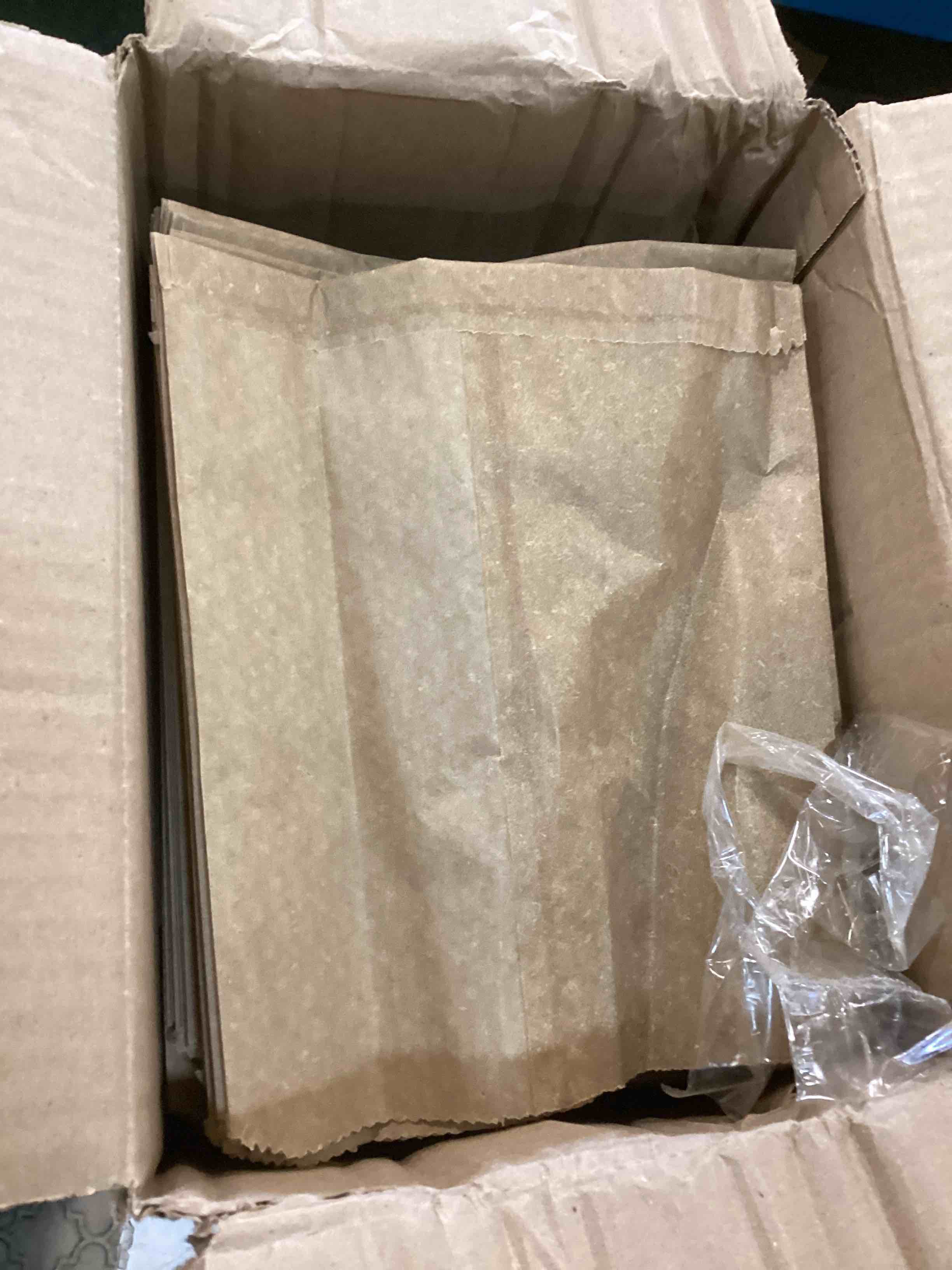 https://s3.amazonaws.com/lotting-images-prod/bidfta/RED6401124_1717690497632.jpeg