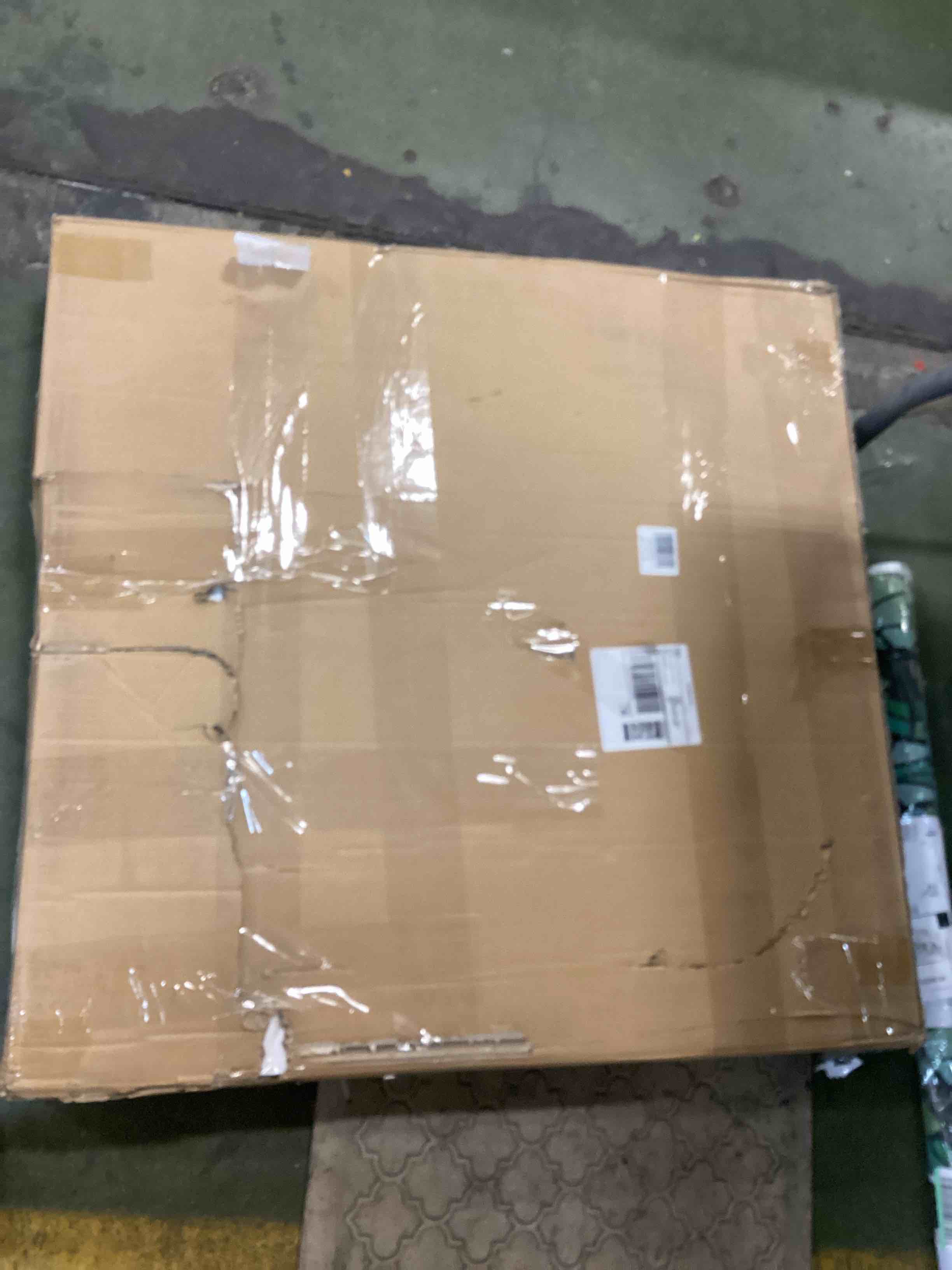 https://s3.amazonaws.com/lotting-images-prod/bidfta/RED6401455_1718022753751.jpeg