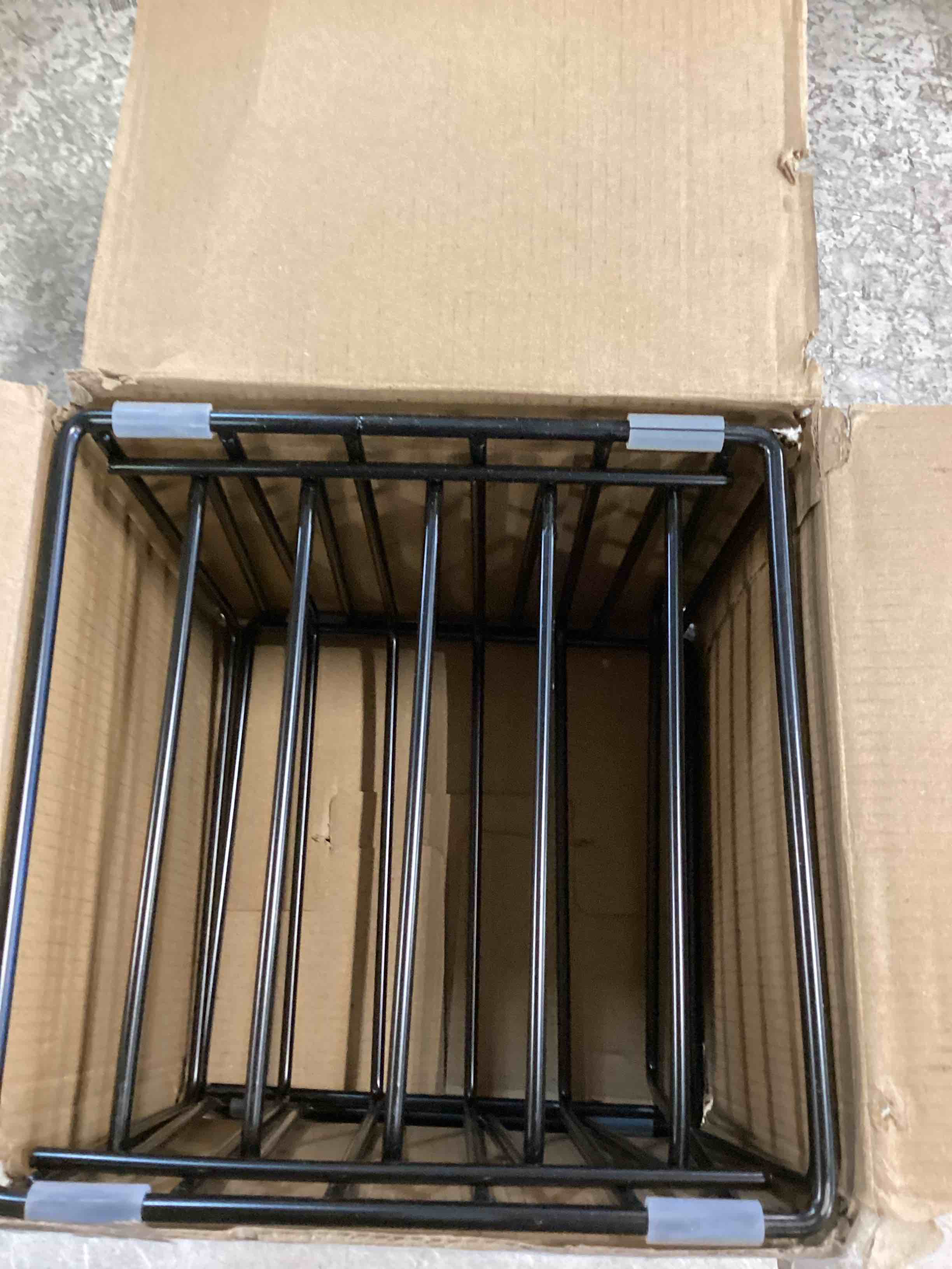 https://s3.amazonaws.com/lotting-images-prod/bidfta/RED6401715_1718118254819.jpeg