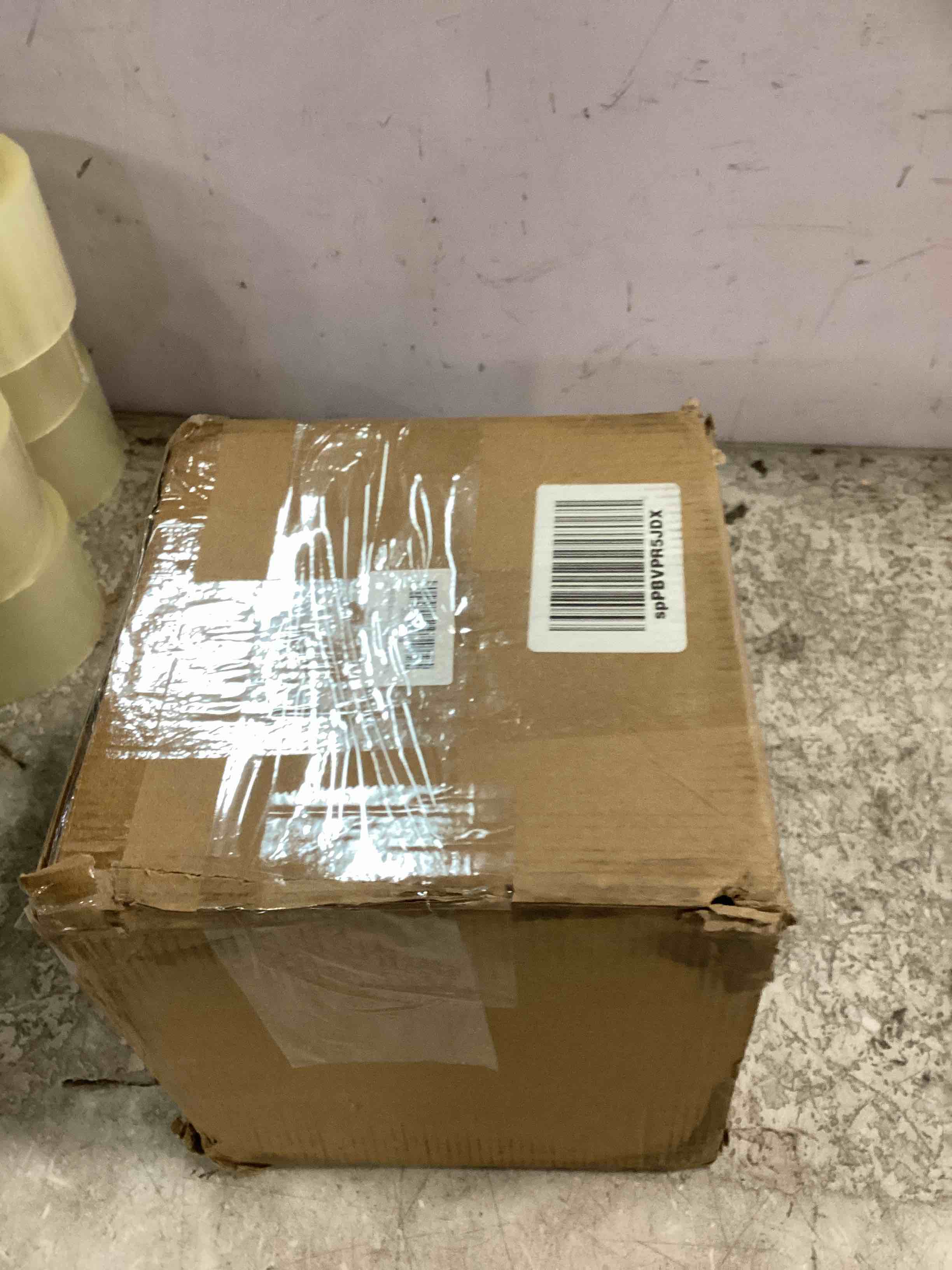 https://s3.amazonaws.com/lotting-images-prod/bidfta/RED6401715_1718118271581.jpeg