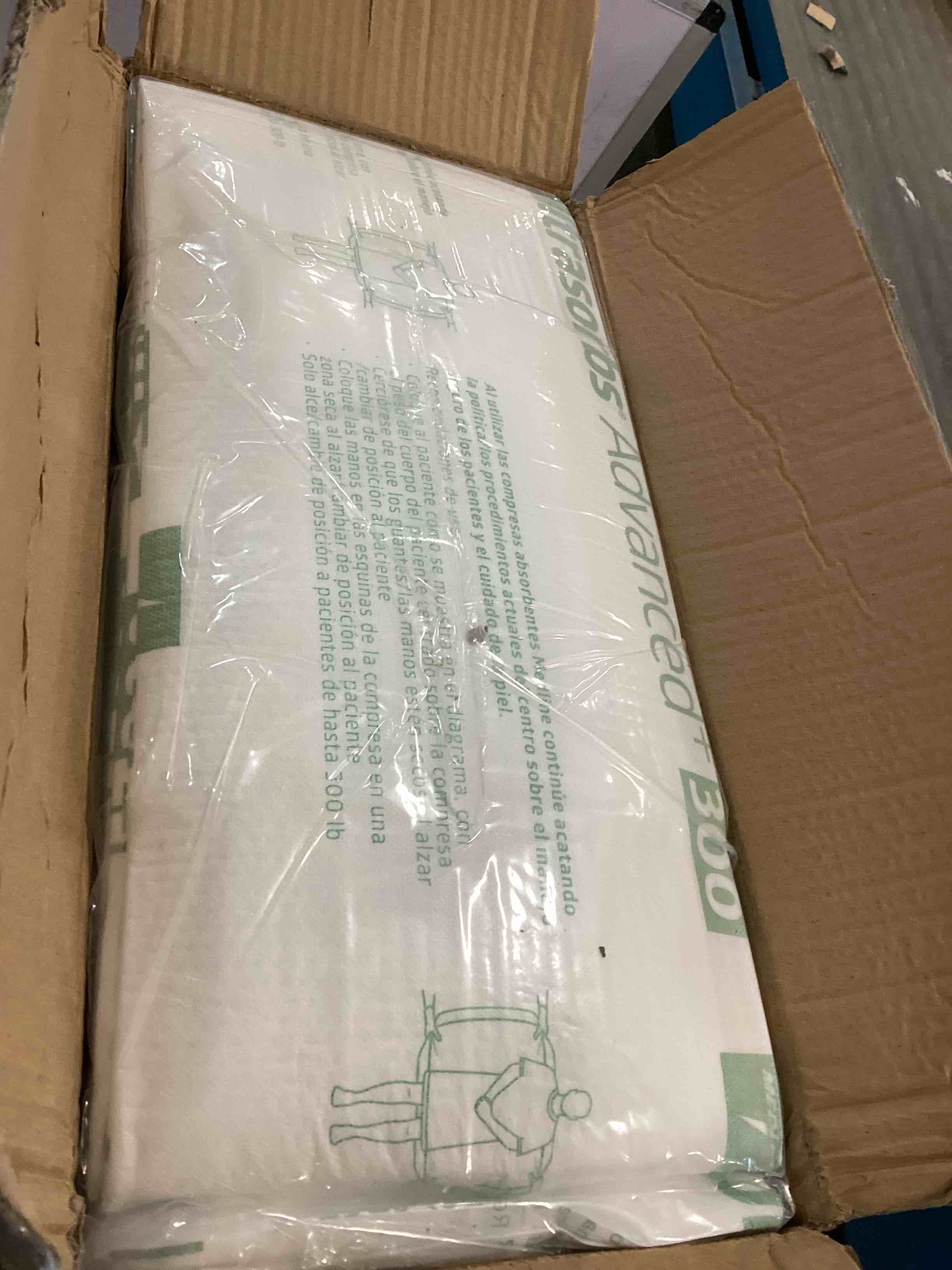https://s3.amazonaws.com/lotting-images-prod/bidfta/RED6401720_1718118846630.jpeg