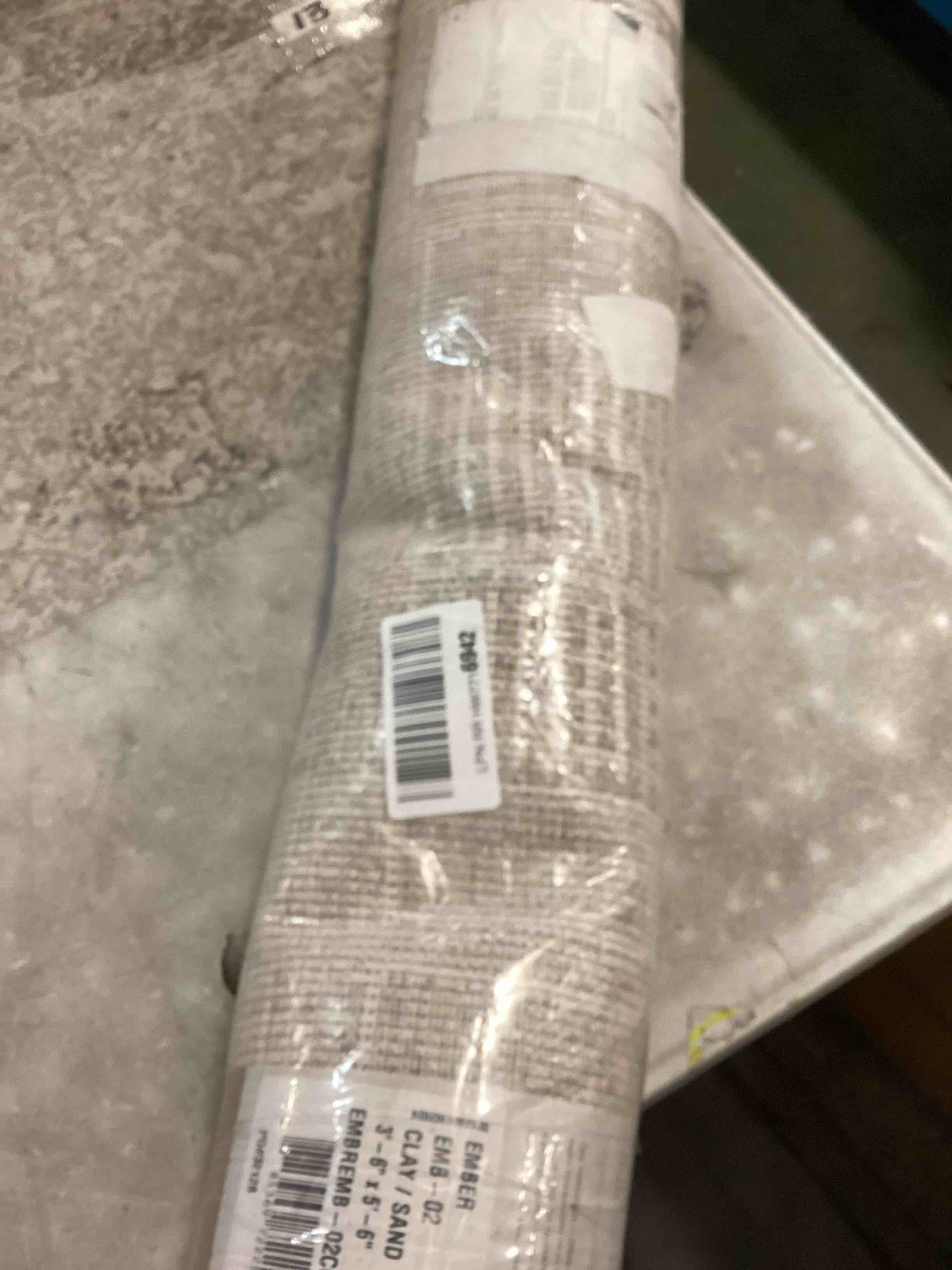 https://s3.amazonaws.com/lotting-images-prod/bidfta/RED6401795_1718130822900.jpeg