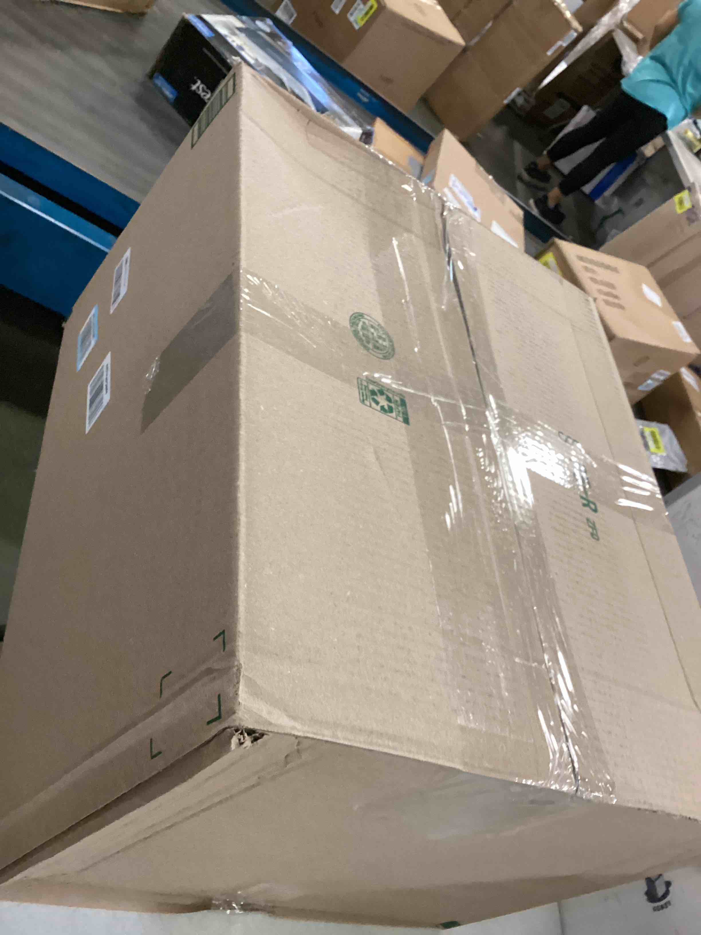 https://s3.amazonaws.com/lotting-images-prod/bidfta/RED6401925_1718197698888.jpeg