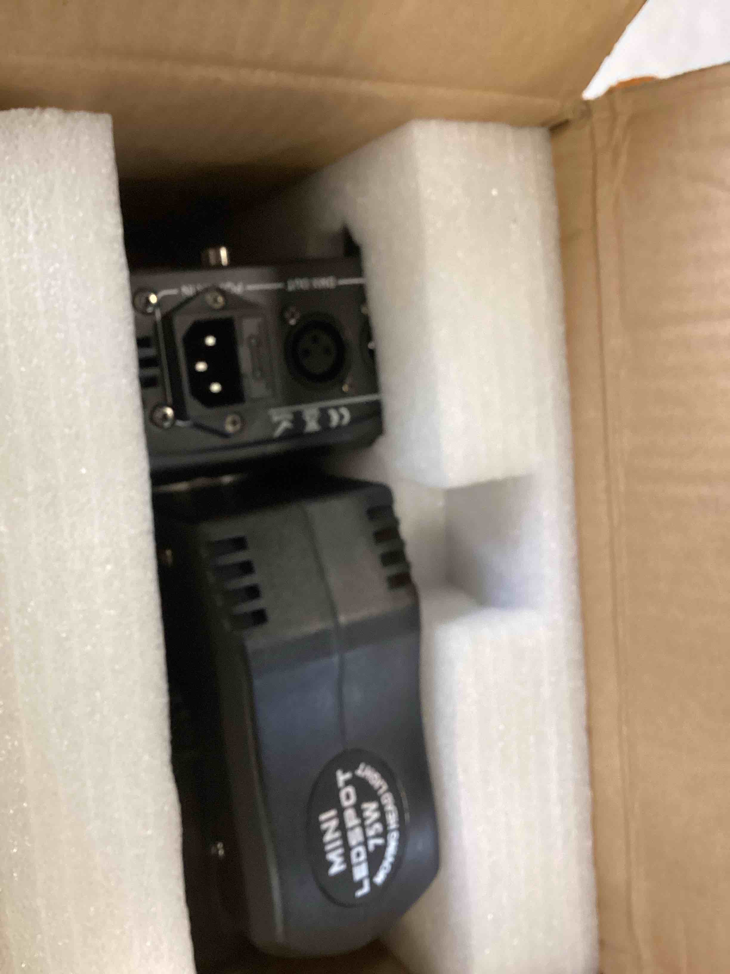 https://s3.amazonaws.com/lotting-images-prod/bidfta/RED6402596_1717610186765.jpeg