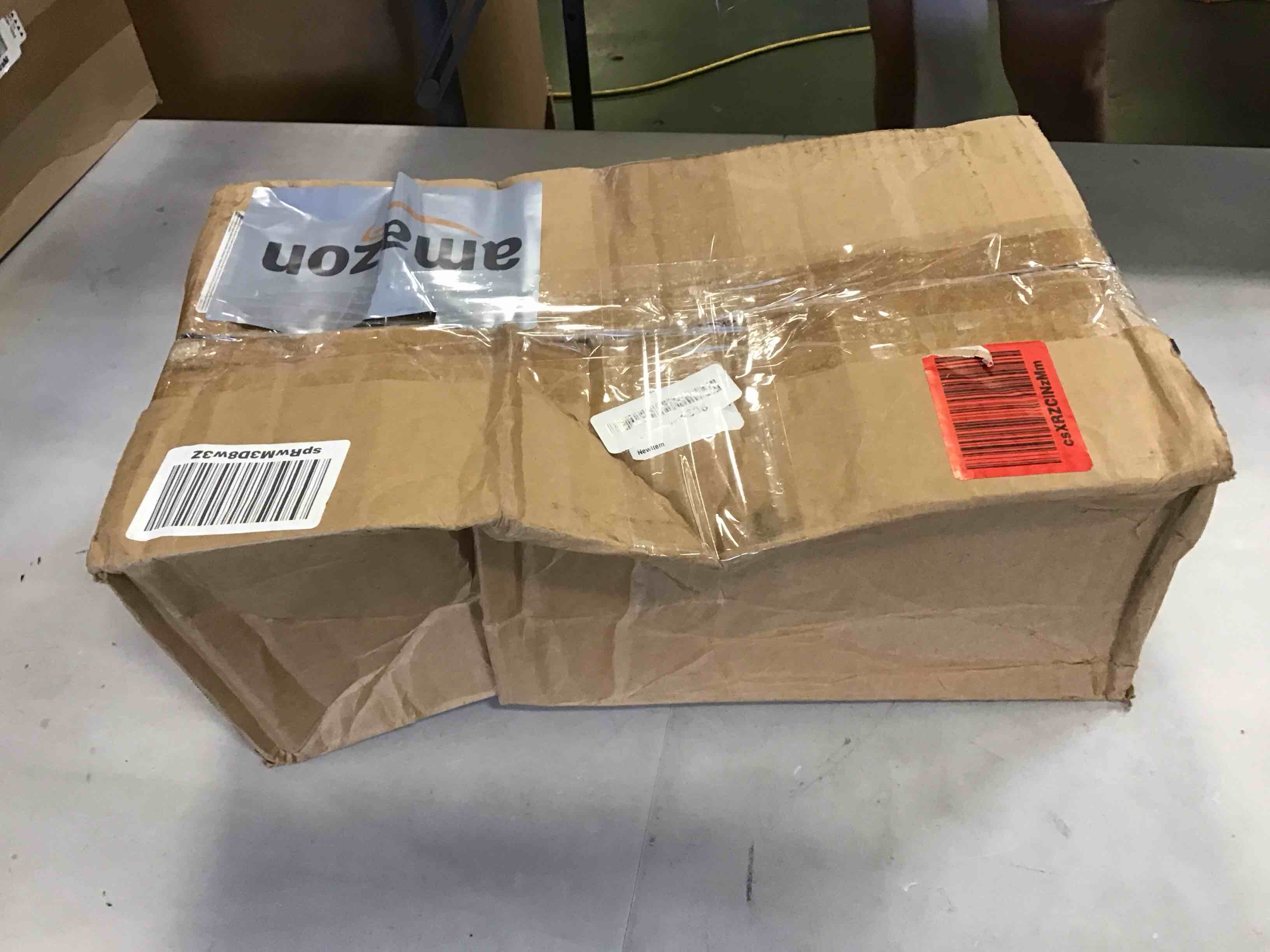 https://s3.amazonaws.com/lotting-images-prod/bidfta/RED6402952_1717774812066.jpeg