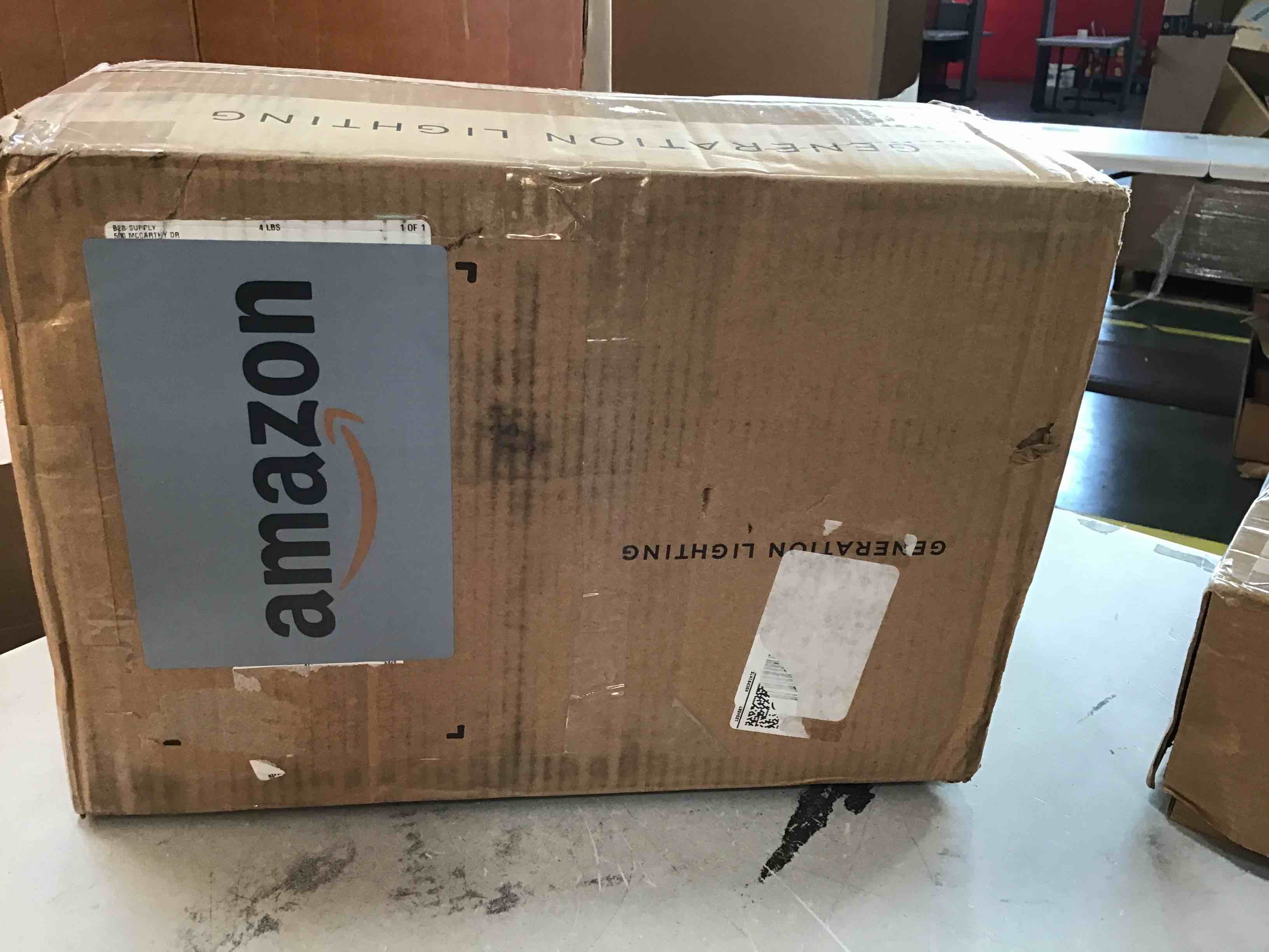 https://s3.amazonaws.com/lotting-images-prod/bidfta/RED6403498_1718709348613.jpeg