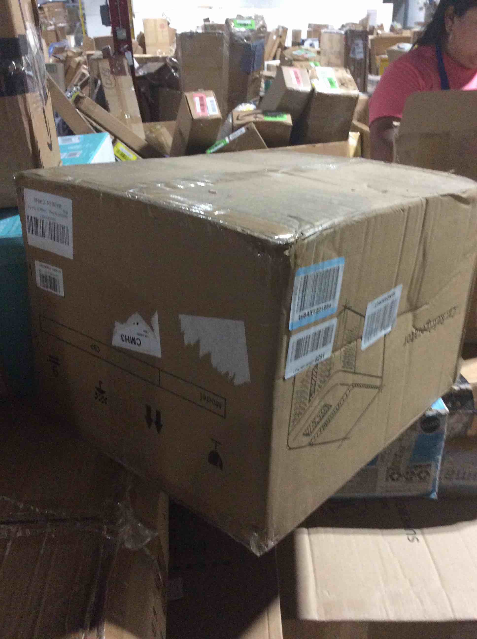 https://s3.amazonaws.com/lotting-images-prod/bidfta/RED6406351_1724368023522.jpeg