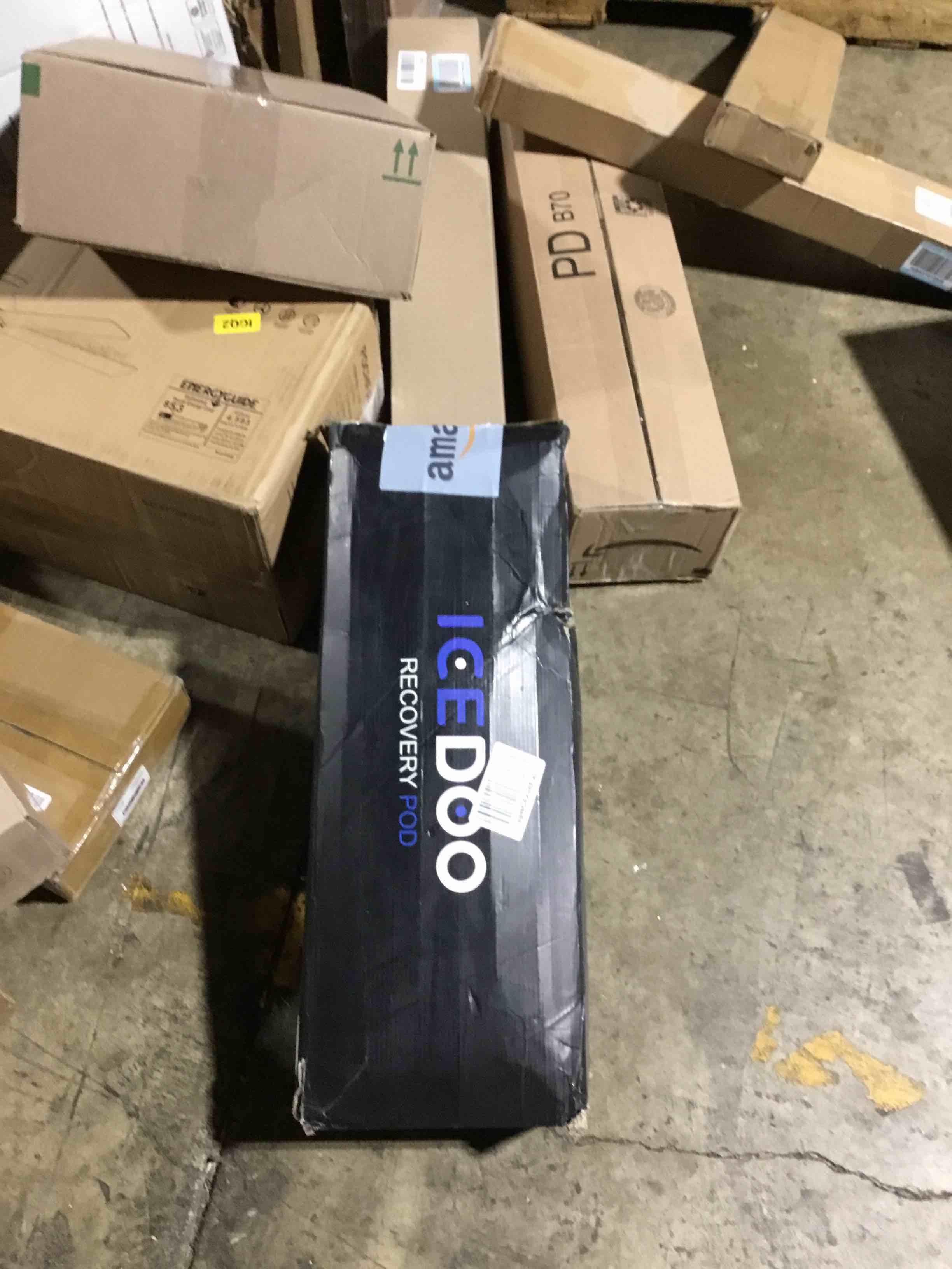 https://s3.amazonaws.com/lotting-images-prod/bidfta/RED6406391_1724419159453.jpeg