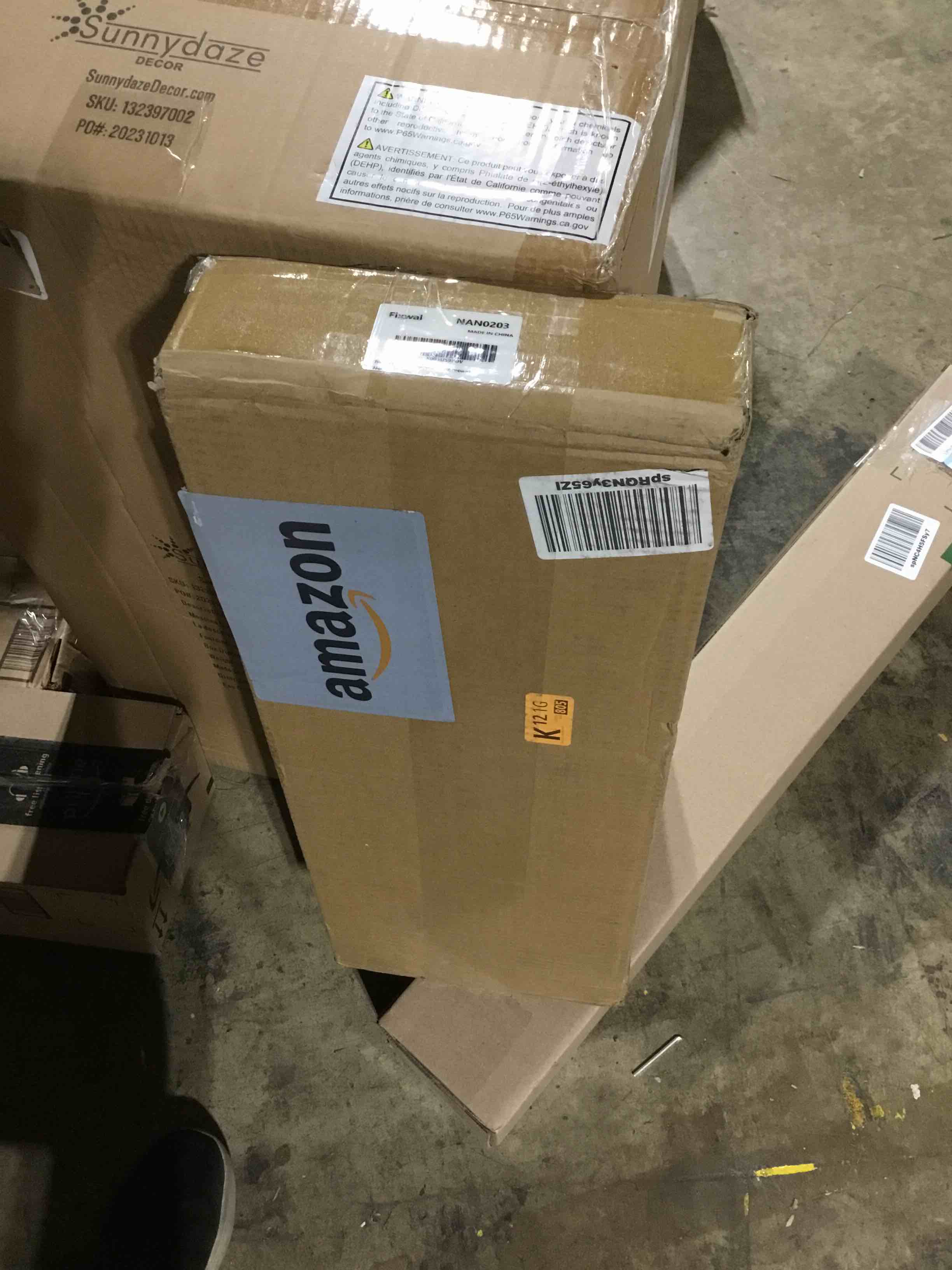https://s3.amazonaws.com/lotting-images-prod/bidfta/RED6406402_1724422639578.jpeg