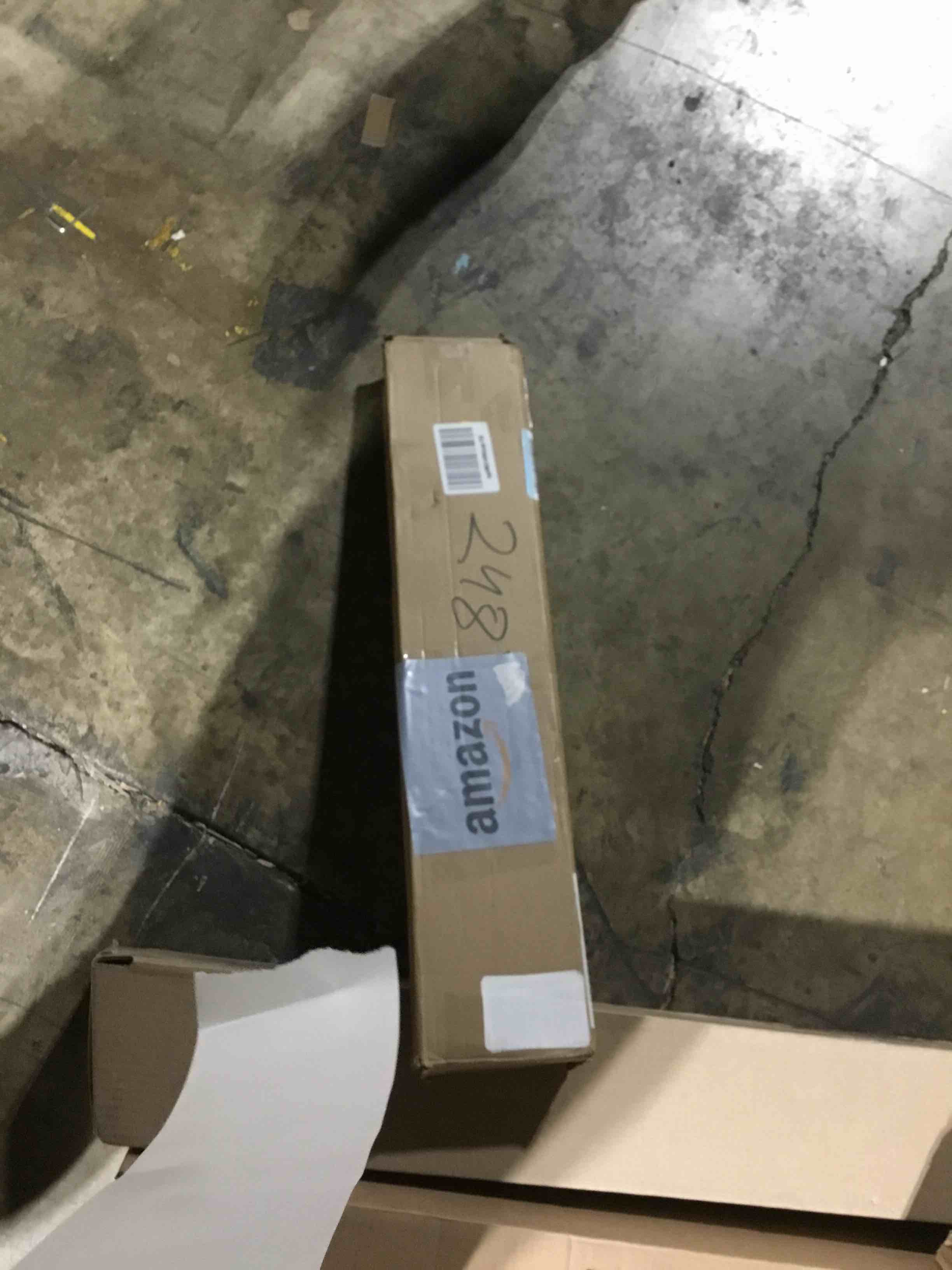 https://s3.amazonaws.com/lotting-images-prod/bidfta/RED6406408_1724423824811.jpeg