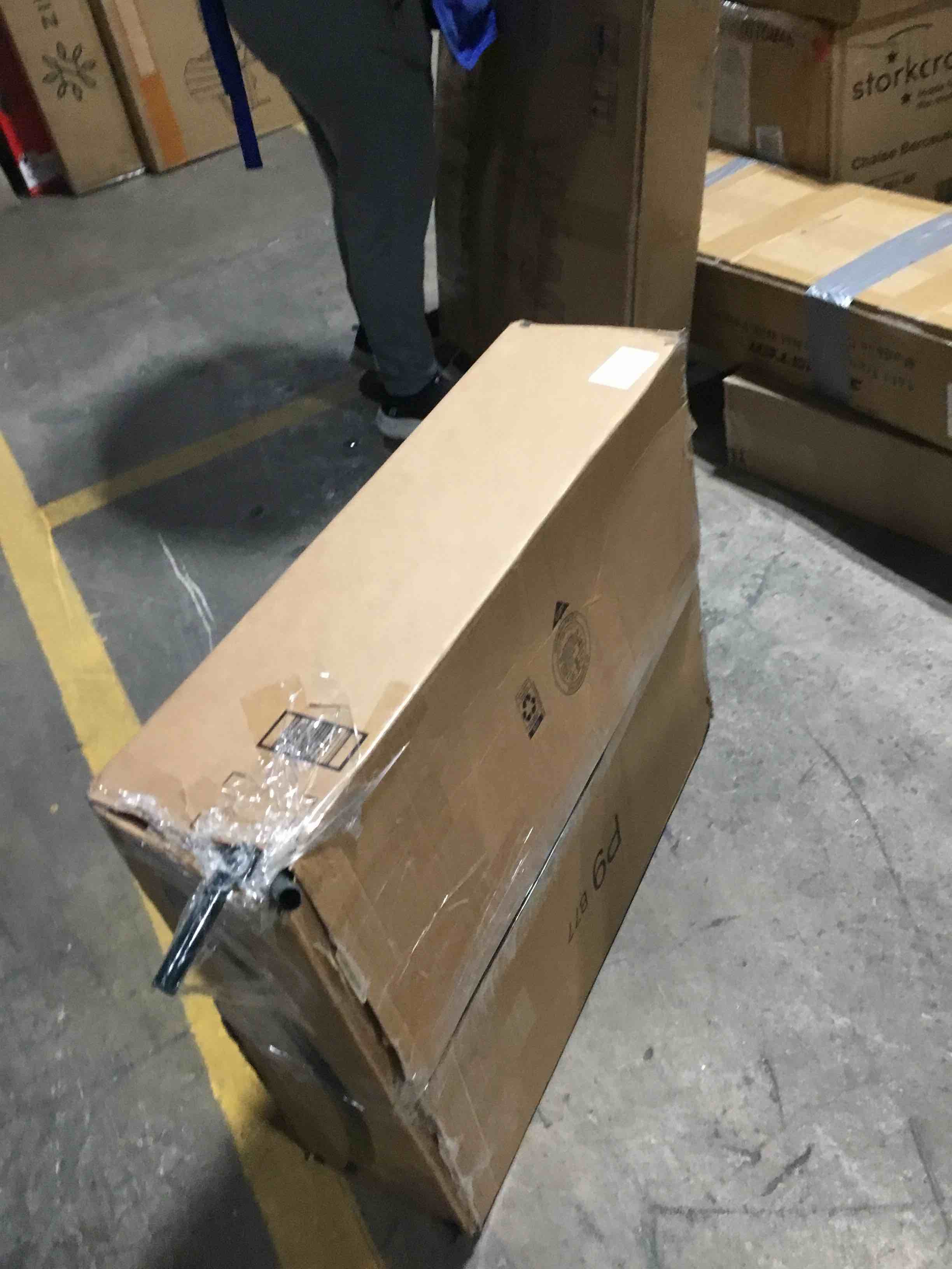 https://s3.amazonaws.com/lotting-images-prod/bidfta/RED6408547_1718129857291.jpeg