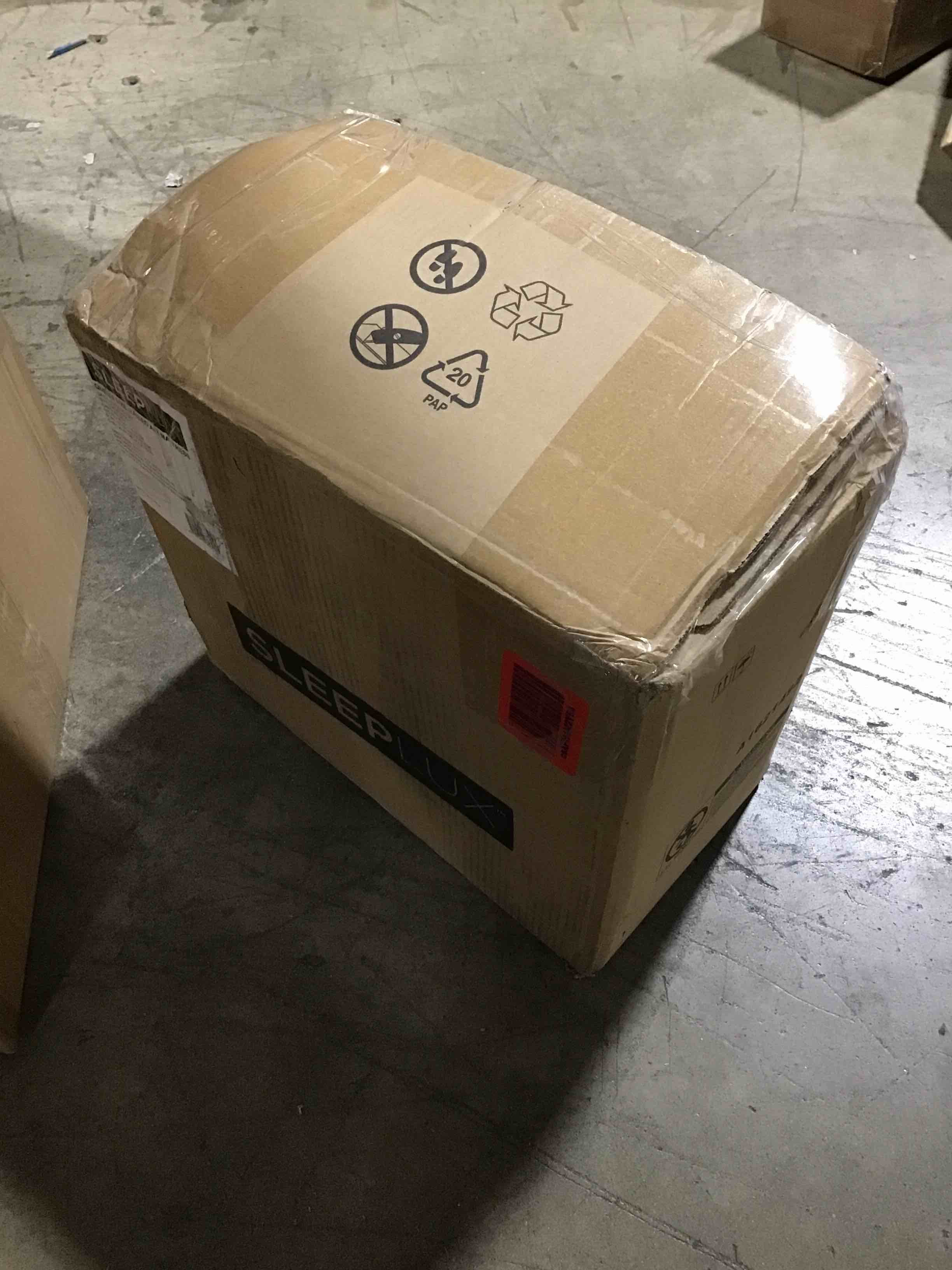 https://s3.amazonaws.com/lotting-images-prod/bidfta/RED6409074_1719064194979.jpeg