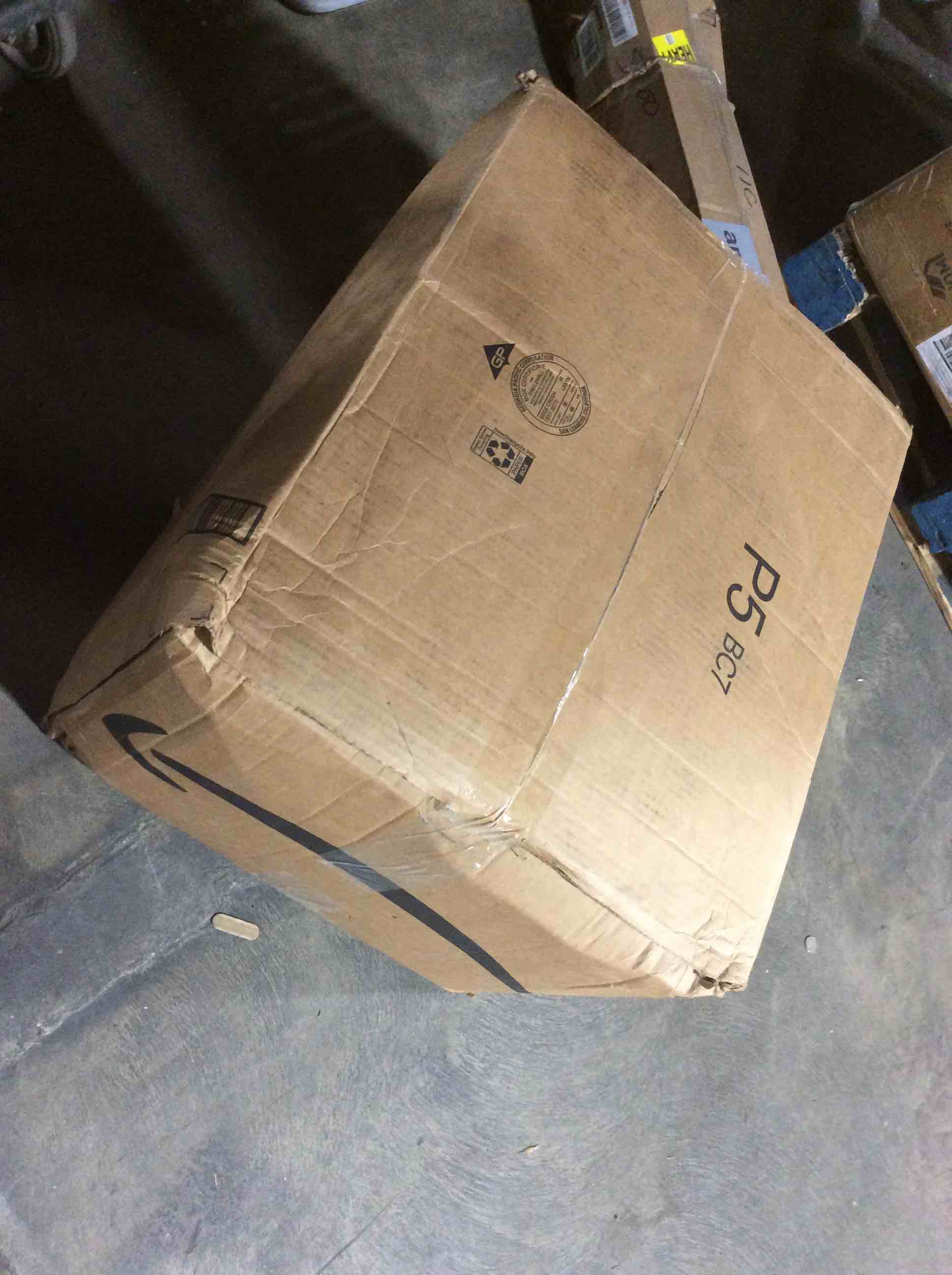 https://s3.amazonaws.com/lotting-images-prod/bidfta/RED6409318_1721219554468.jpeg