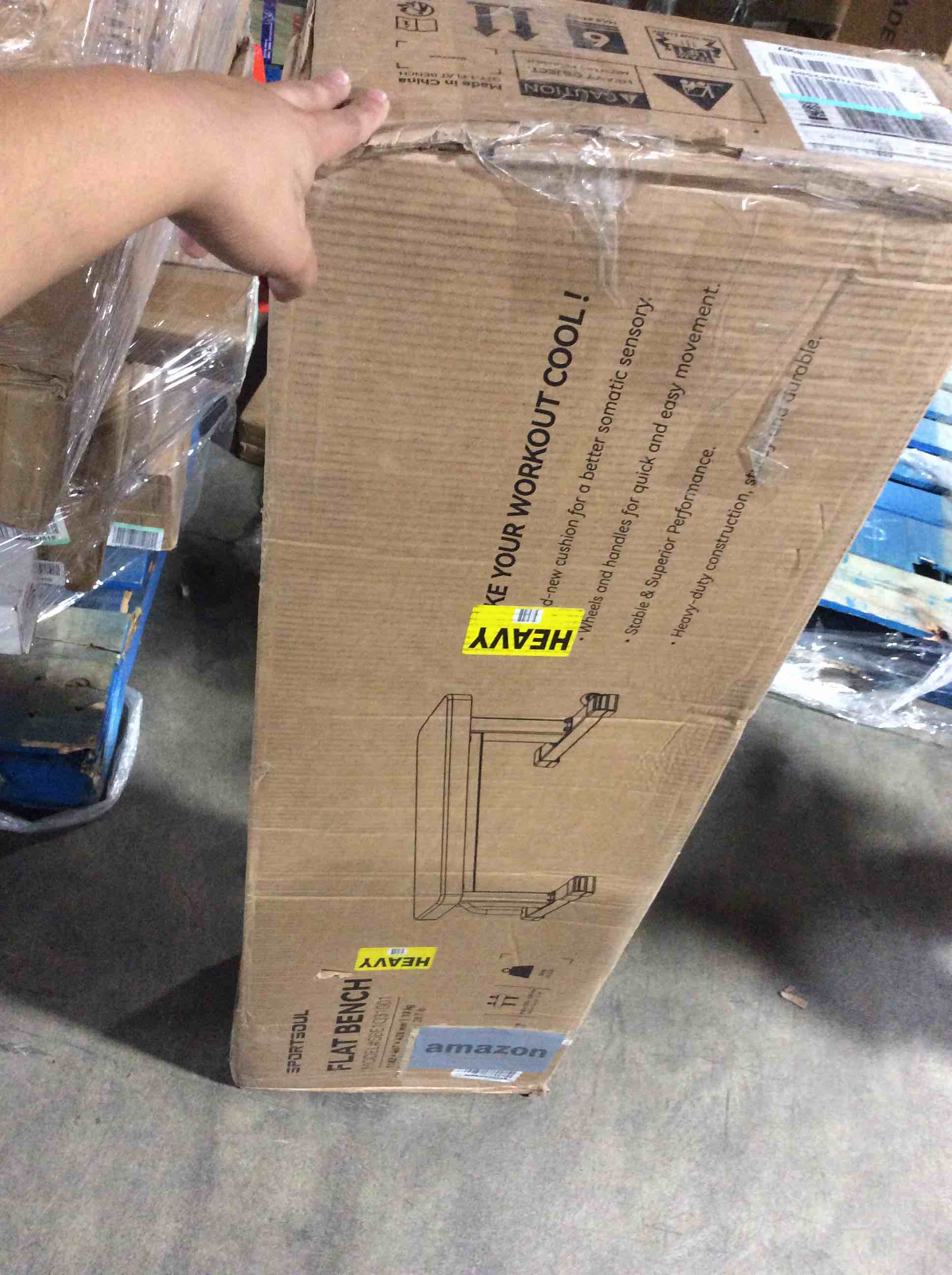 https://s3.amazonaws.com/lotting-images-prod/bidfta/RED6409410_1721228629239.jpeg