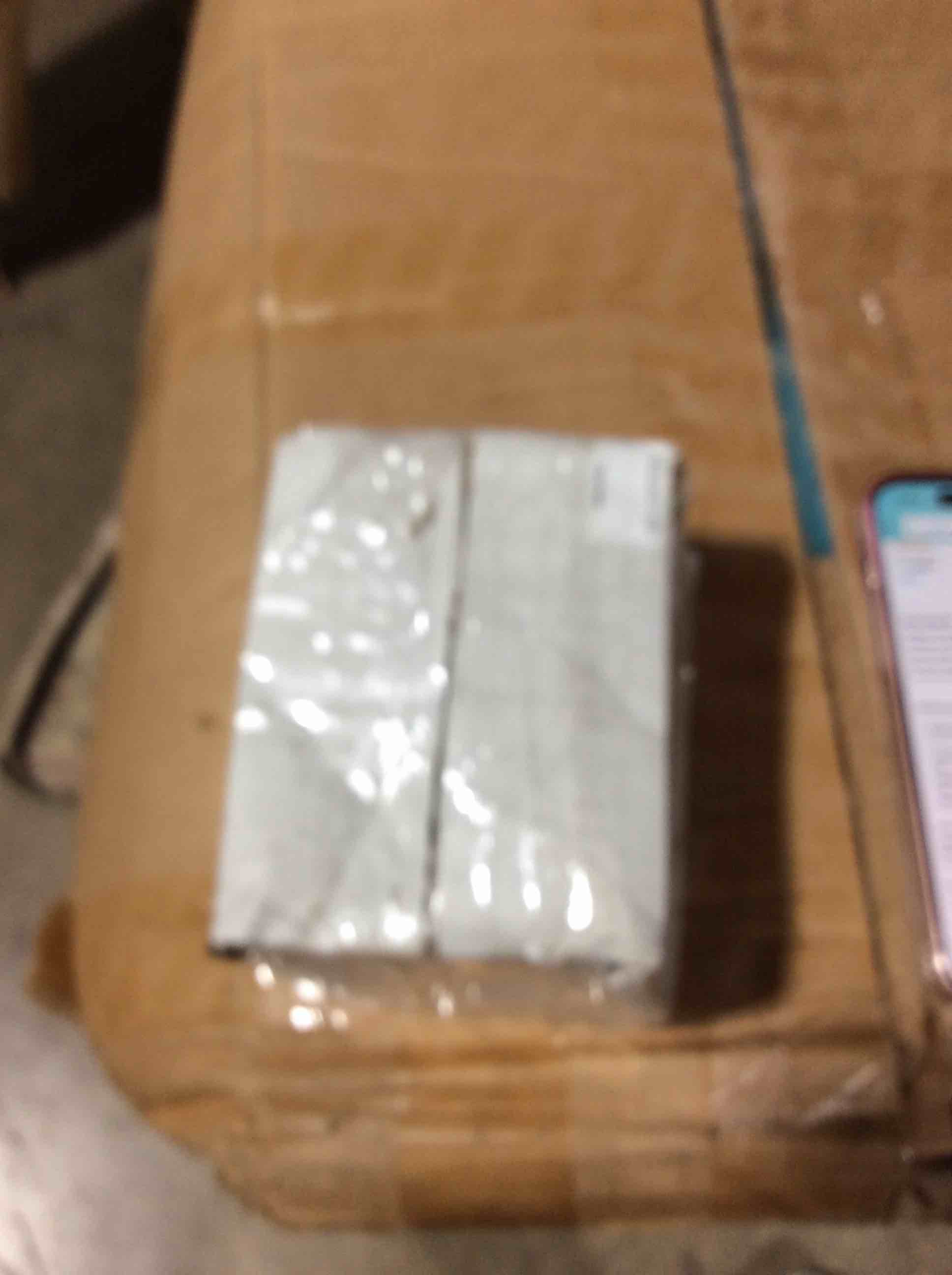 https://s3.amazonaws.com/lotting-images-prod/bidfta/RED6409899_1721432359216.jpeg
