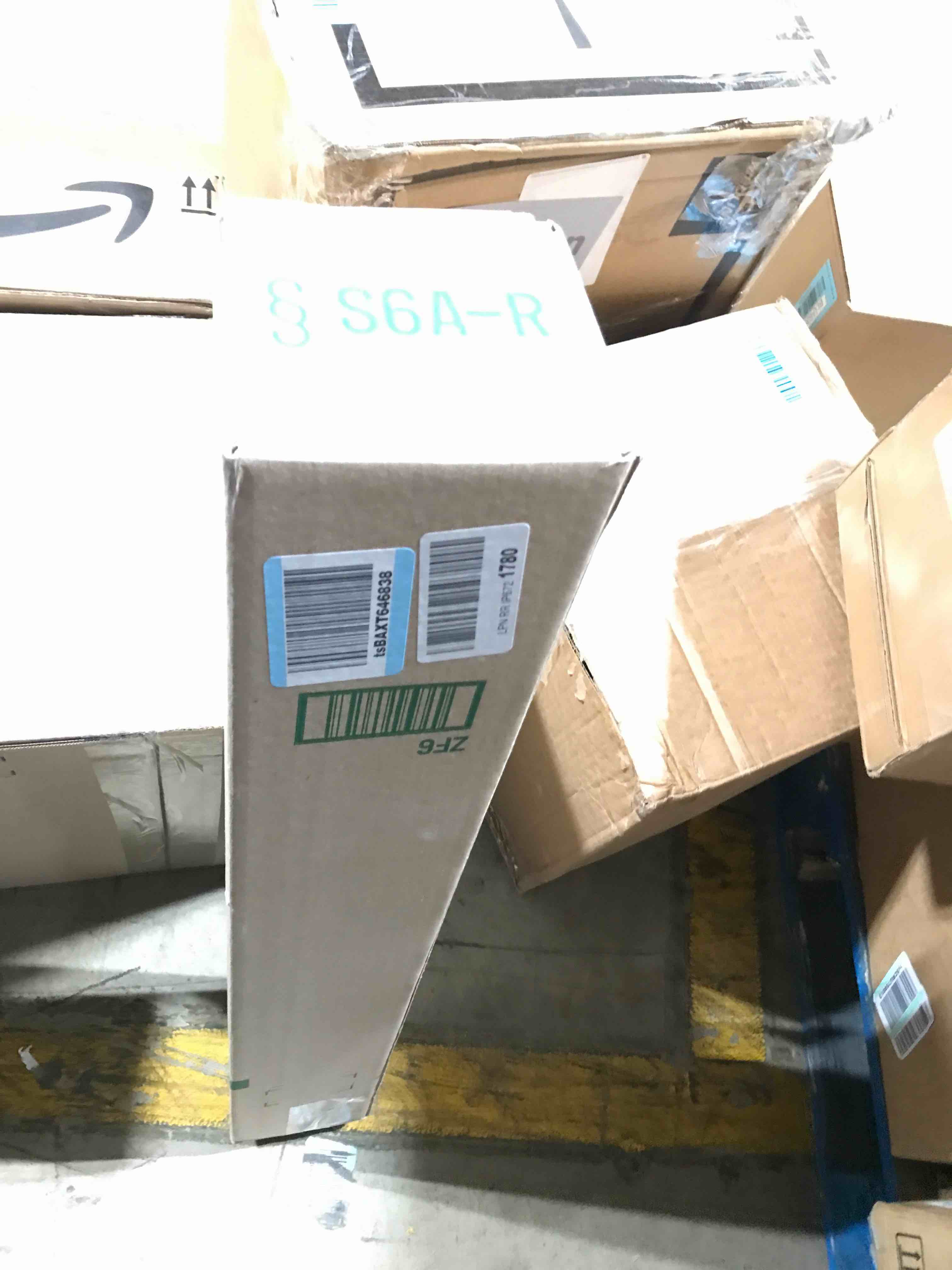 https://s3.amazonaws.com/lotting-images-prod/bidfta/RED6410504_1719586640431.jpeg