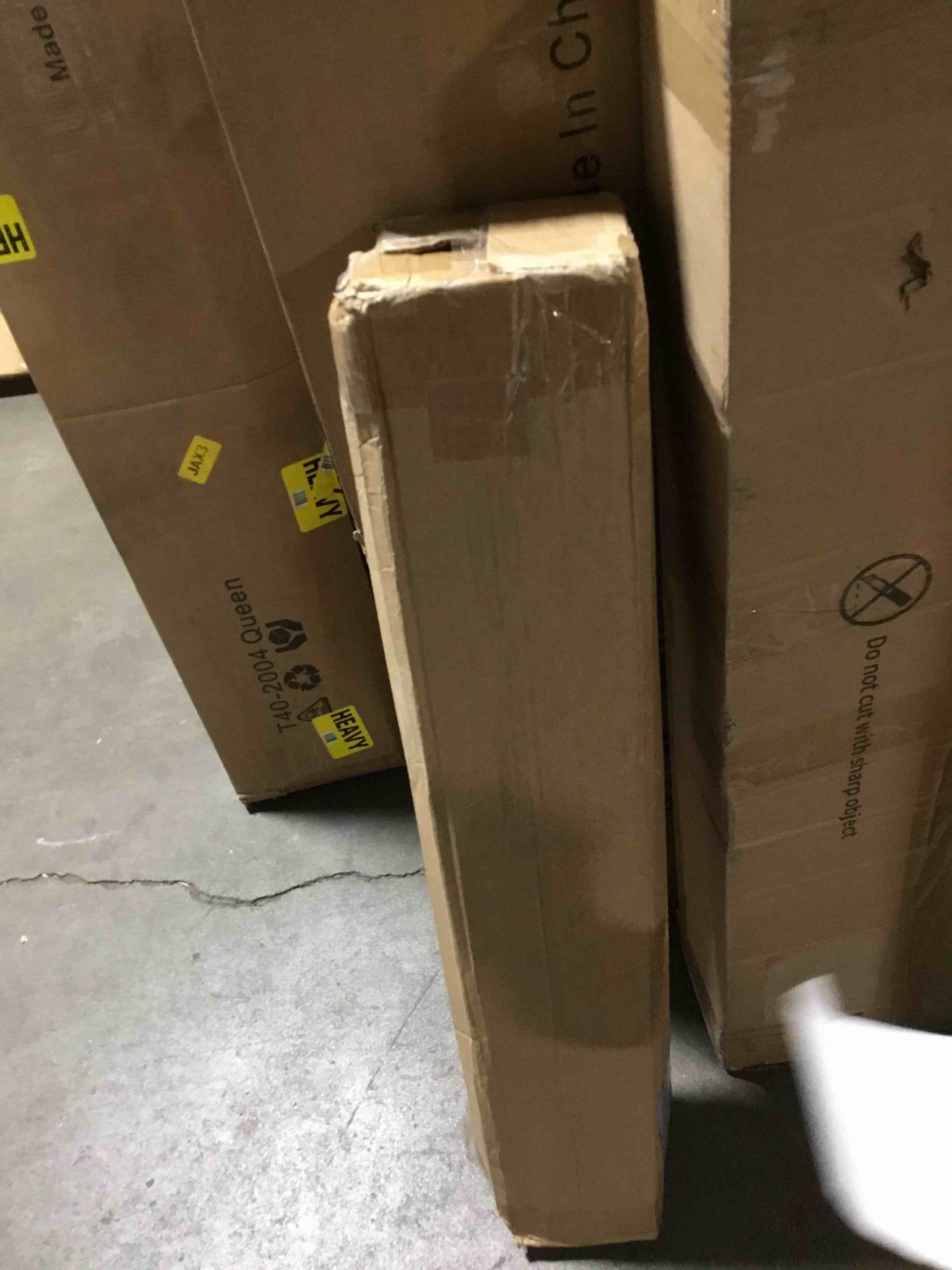 https://s3.amazonaws.com/lotting-images-prod/bidfta/RED6411018_1721233919954.jpeg