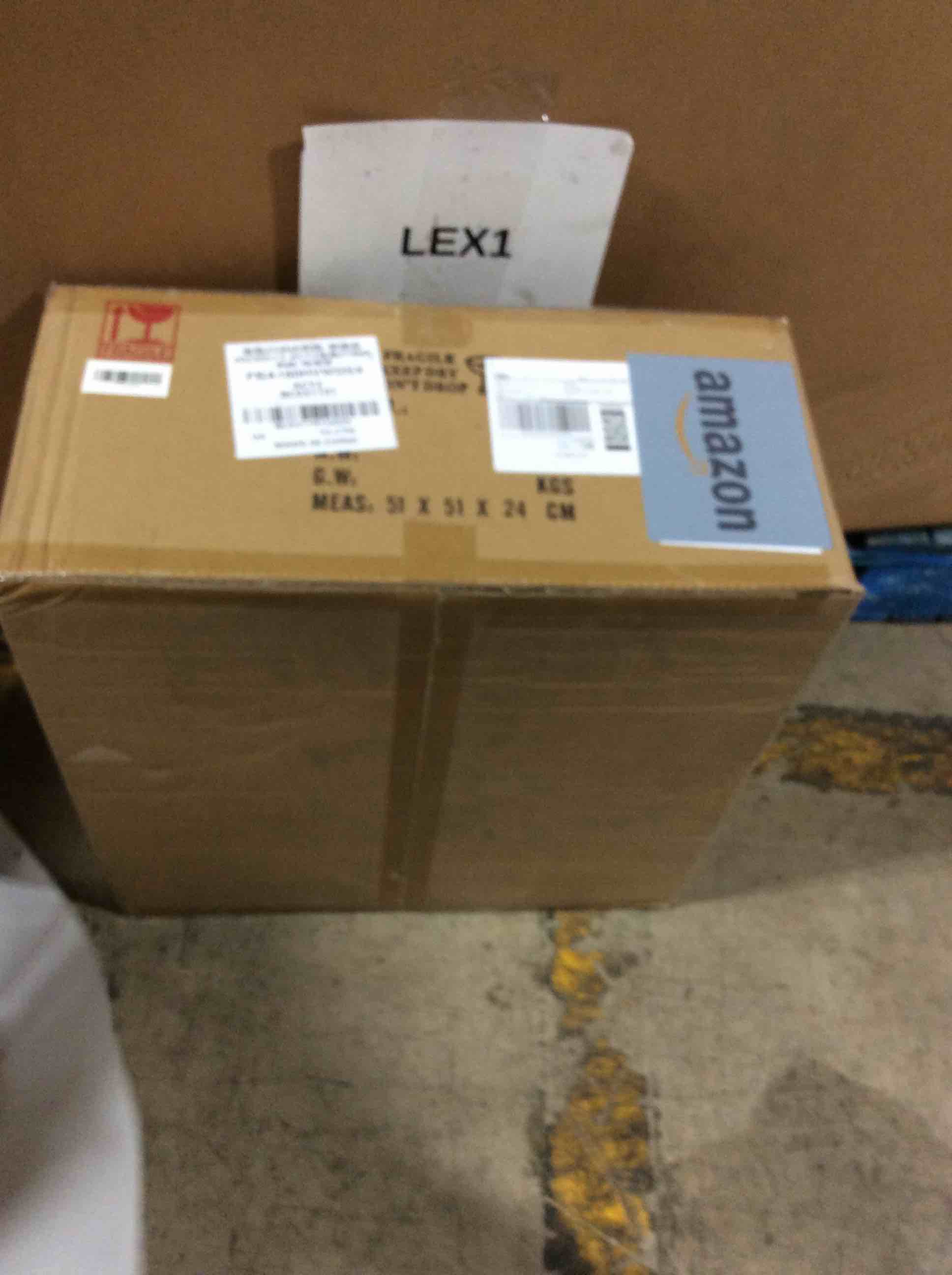 https://s3.amazonaws.com/lotting-images-prod/bidfta/RED6411580_1722431256481.jpeg