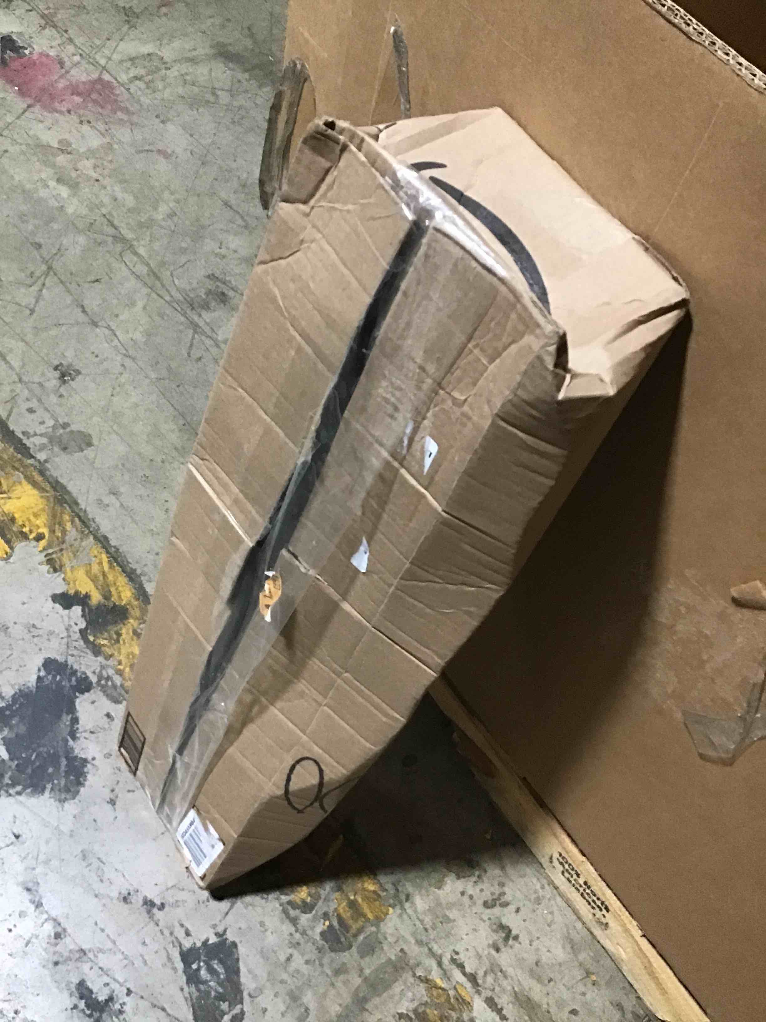 https://s3.amazonaws.com/lotting-images-prod/bidfta/RED6411644_1722456226903.jpeg