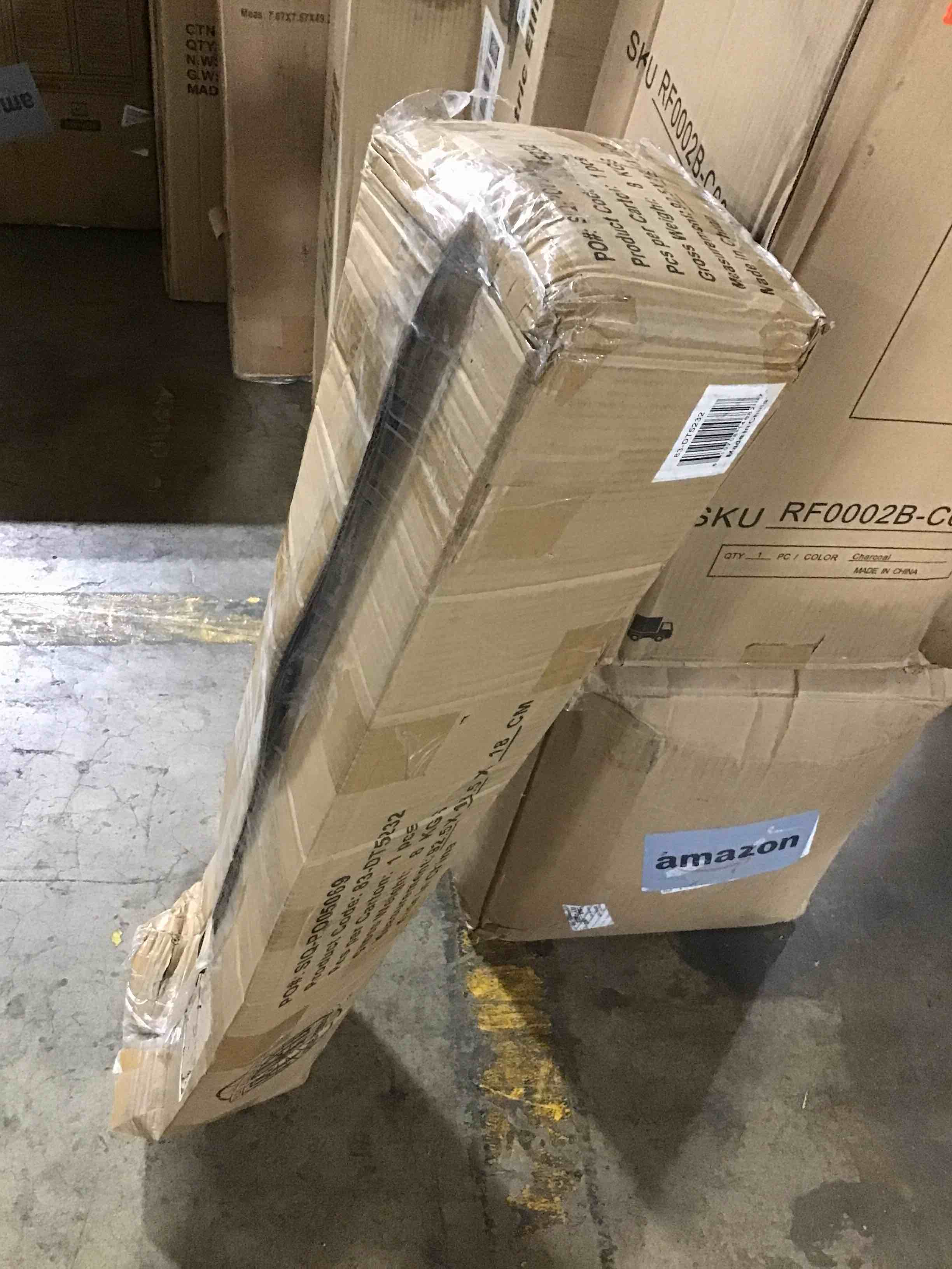https://s3.amazonaws.com/lotting-images-prod/bidfta/RED6411984_1723567375385.jpeg