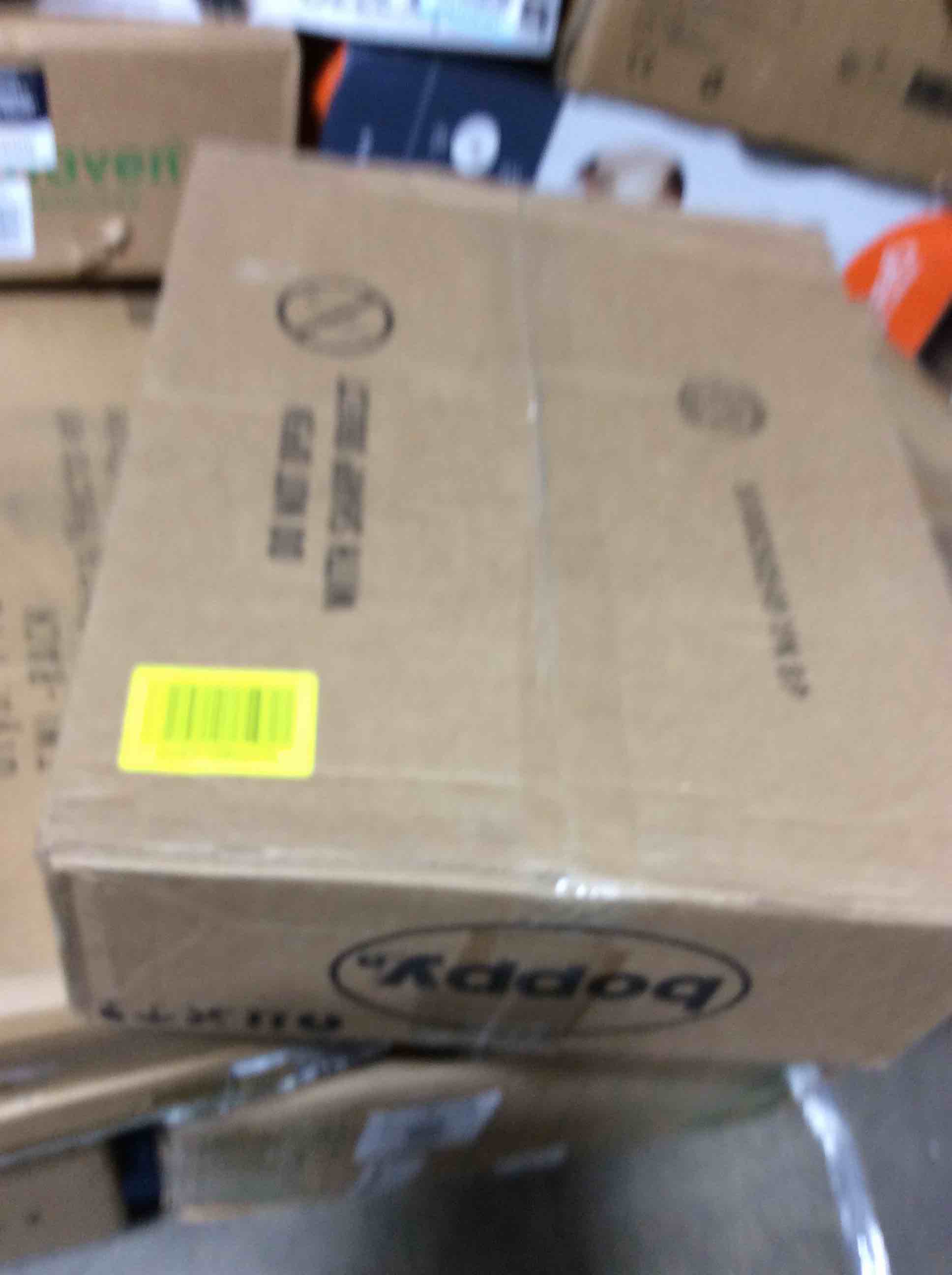 https://s3.amazonaws.com/lotting-images-prod/bidfta/RED6412000_1723242124709.jpeg