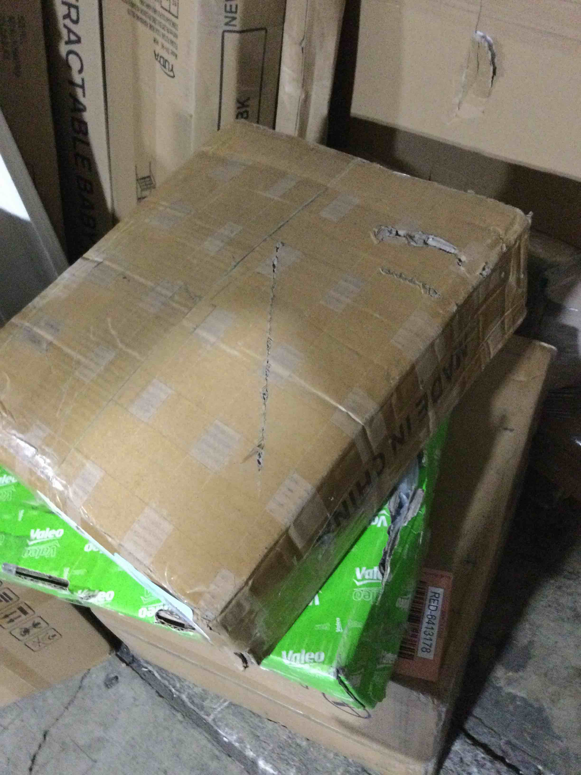 https://s3.amazonaws.com/lotting-images-prod/bidfta/RED6413183_1719001541560.jpeg