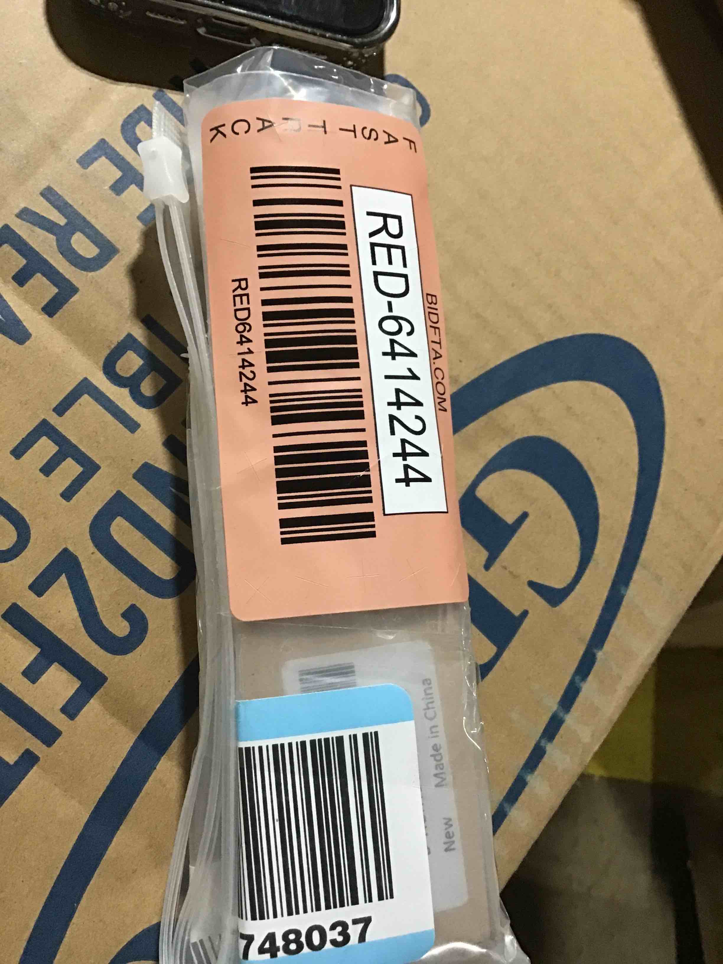 https://s3.amazonaws.com/lotting-images-prod/bidfta/RED6414244_1722276850220.jpeg