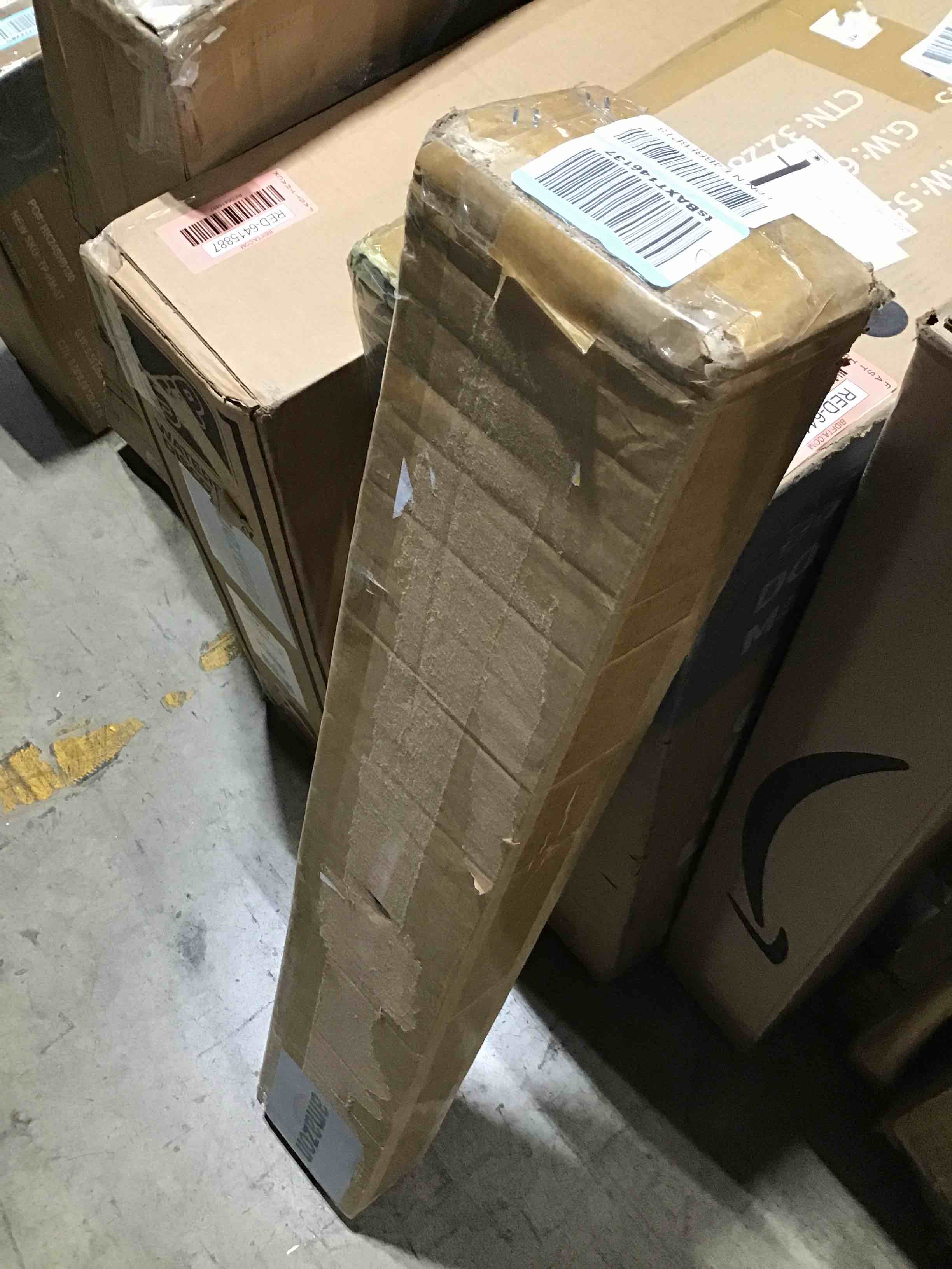 https://s3.amazonaws.com/lotting-images-prod/bidfta/RED6415854_1724160190910.jpeg