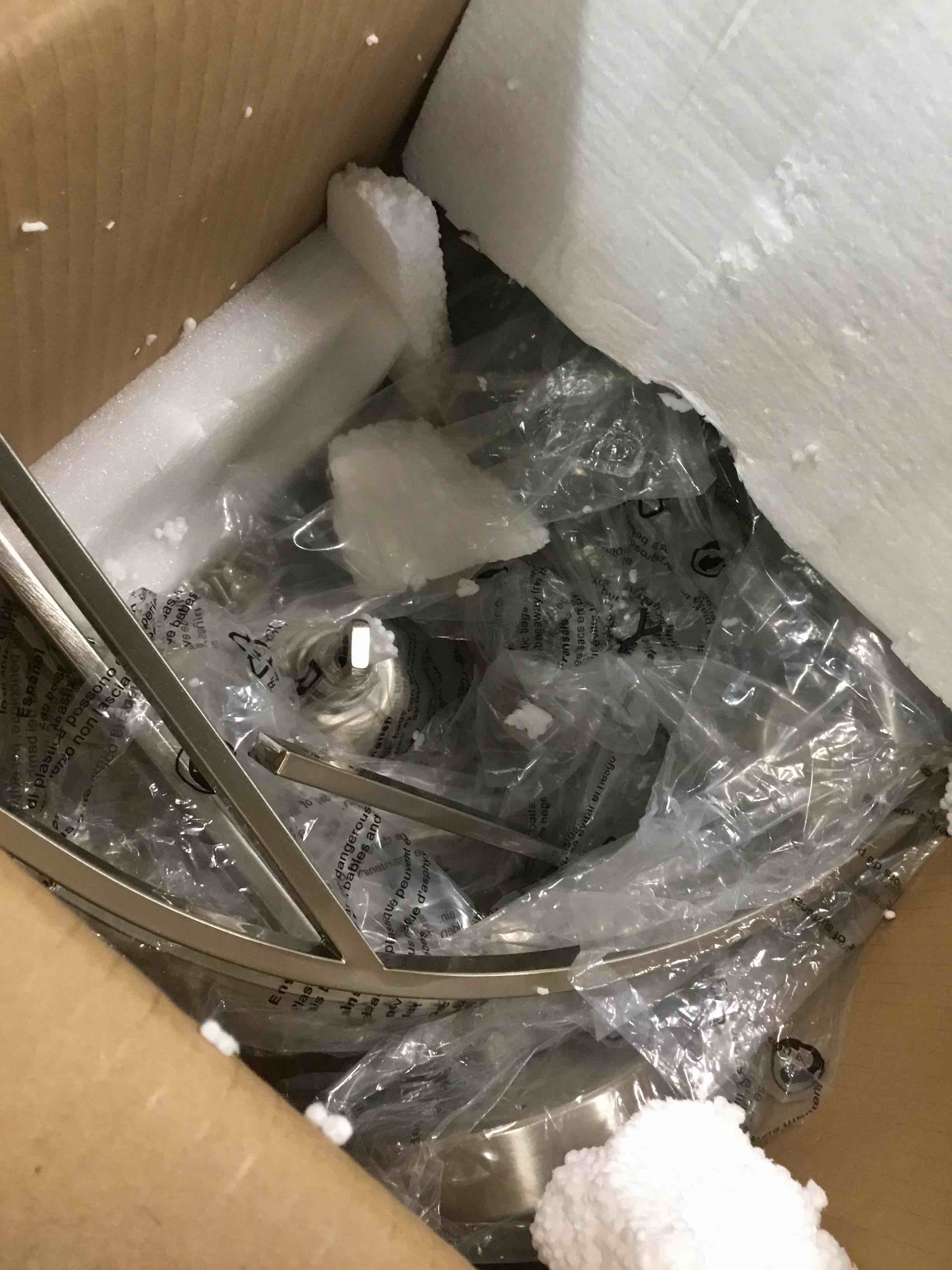 https://s3.amazonaws.com/lotting-images-prod/bidfta/RED6416030_1718456152033.jpeg