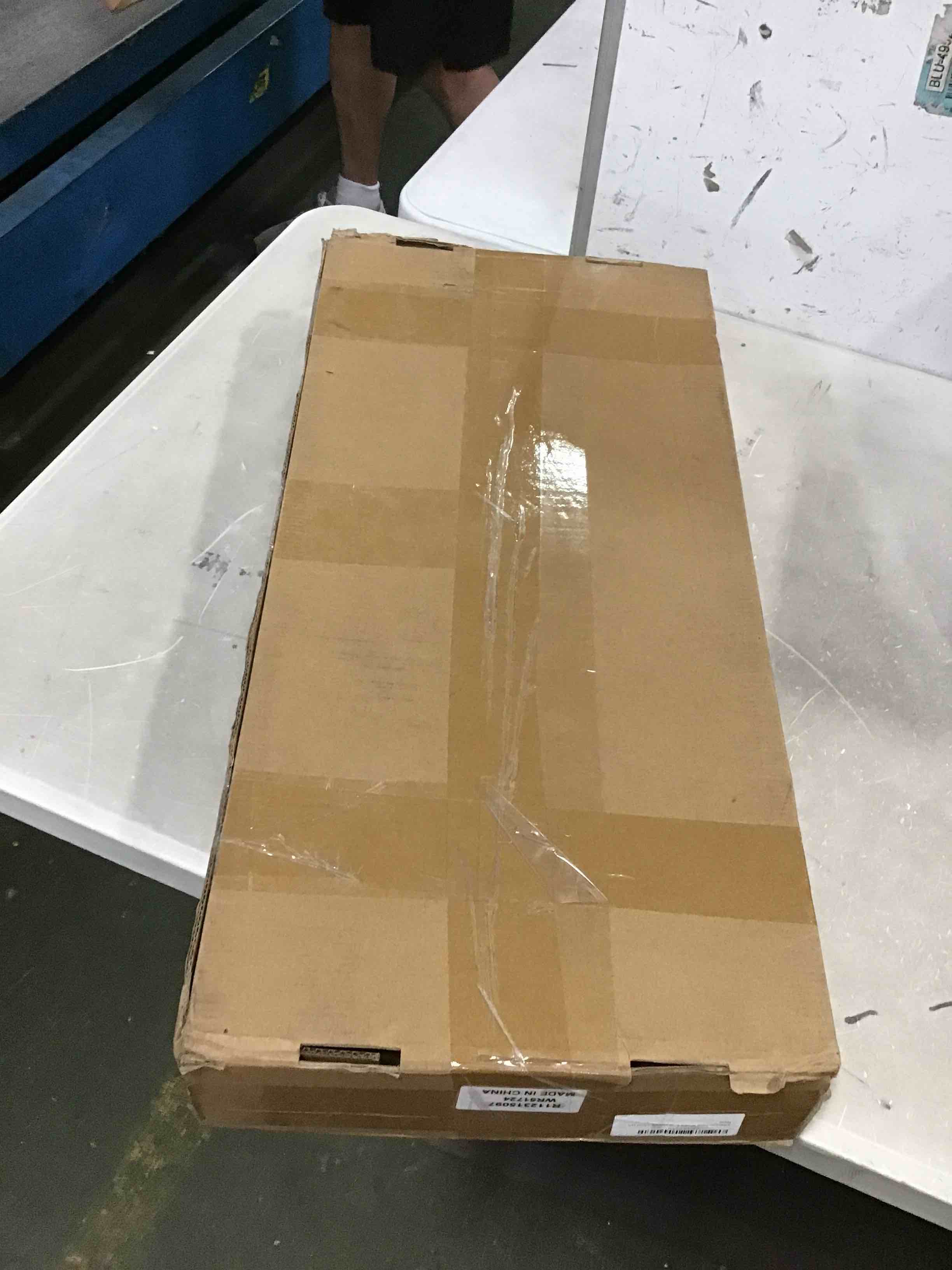 https://s3.amazonaws.com/lotting-images-prod/bidfta/RED6416207_1718539093885.jpeg