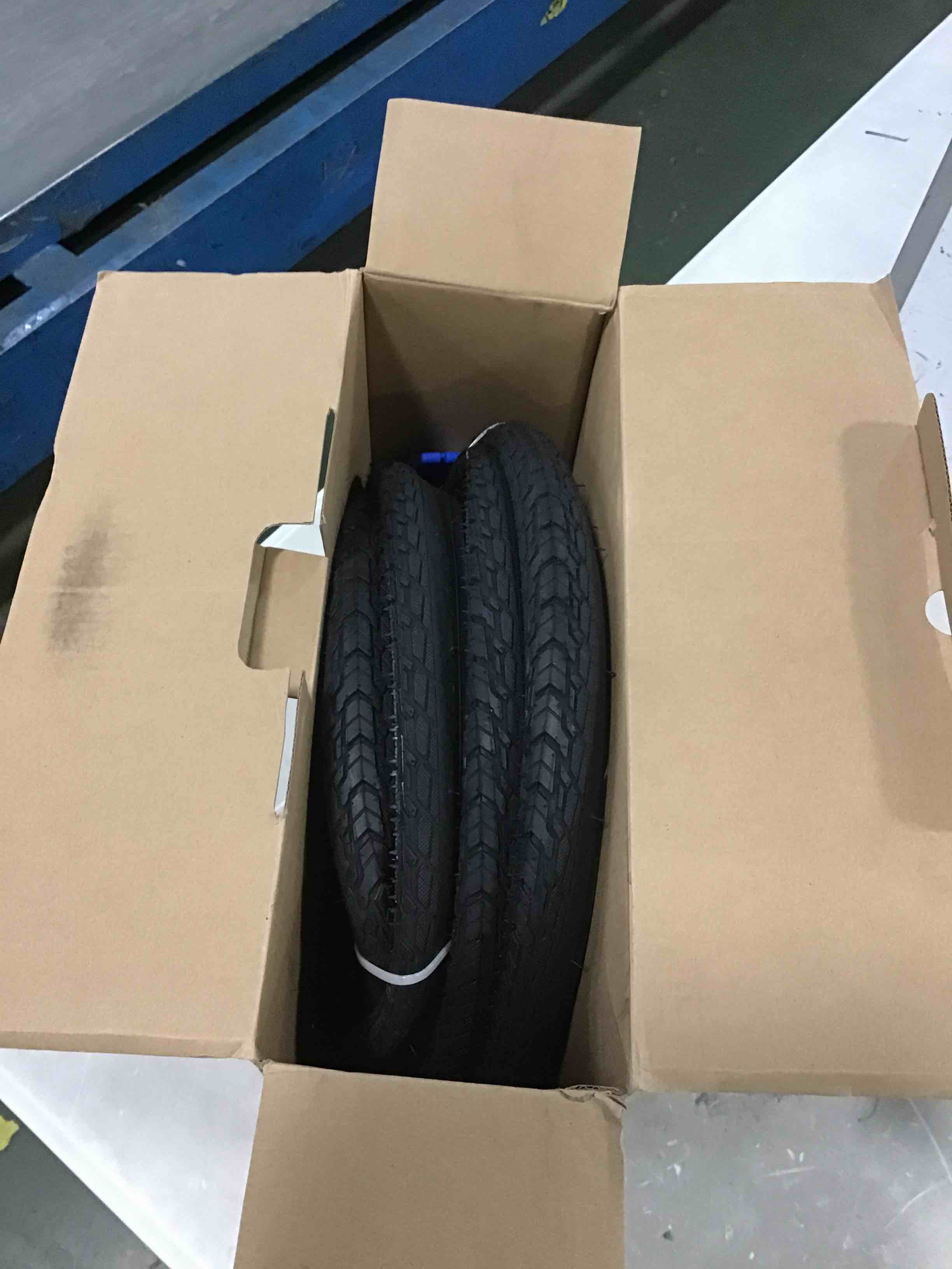 https://s3.amazonaws.com/lotting-images-prod/bidfta/RED6416220_1718544838081.jpeg