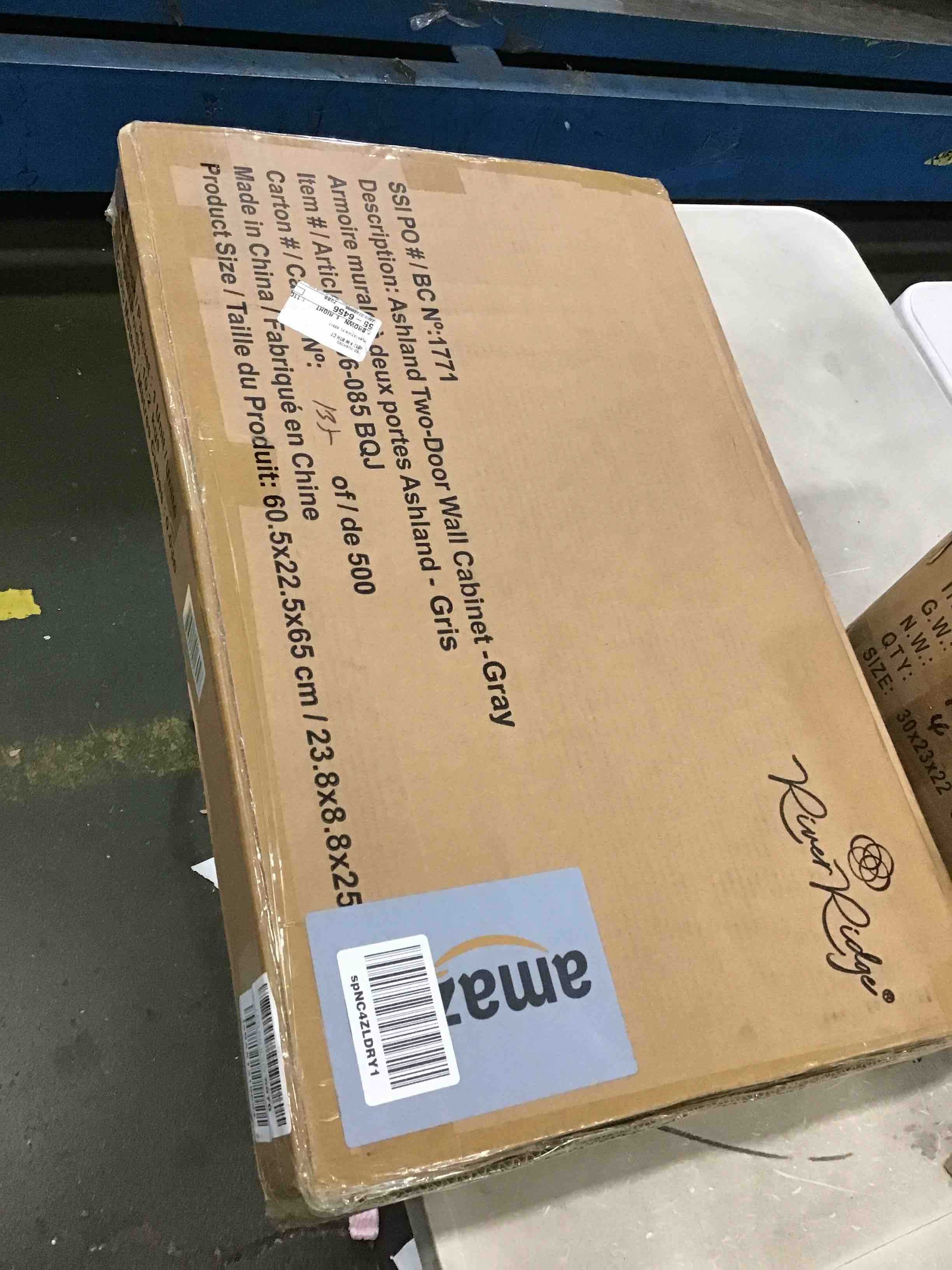 https://s3.amazonaws.com/lotting-images-prod/bidfta/RED6416259_1718552342999.jpeg