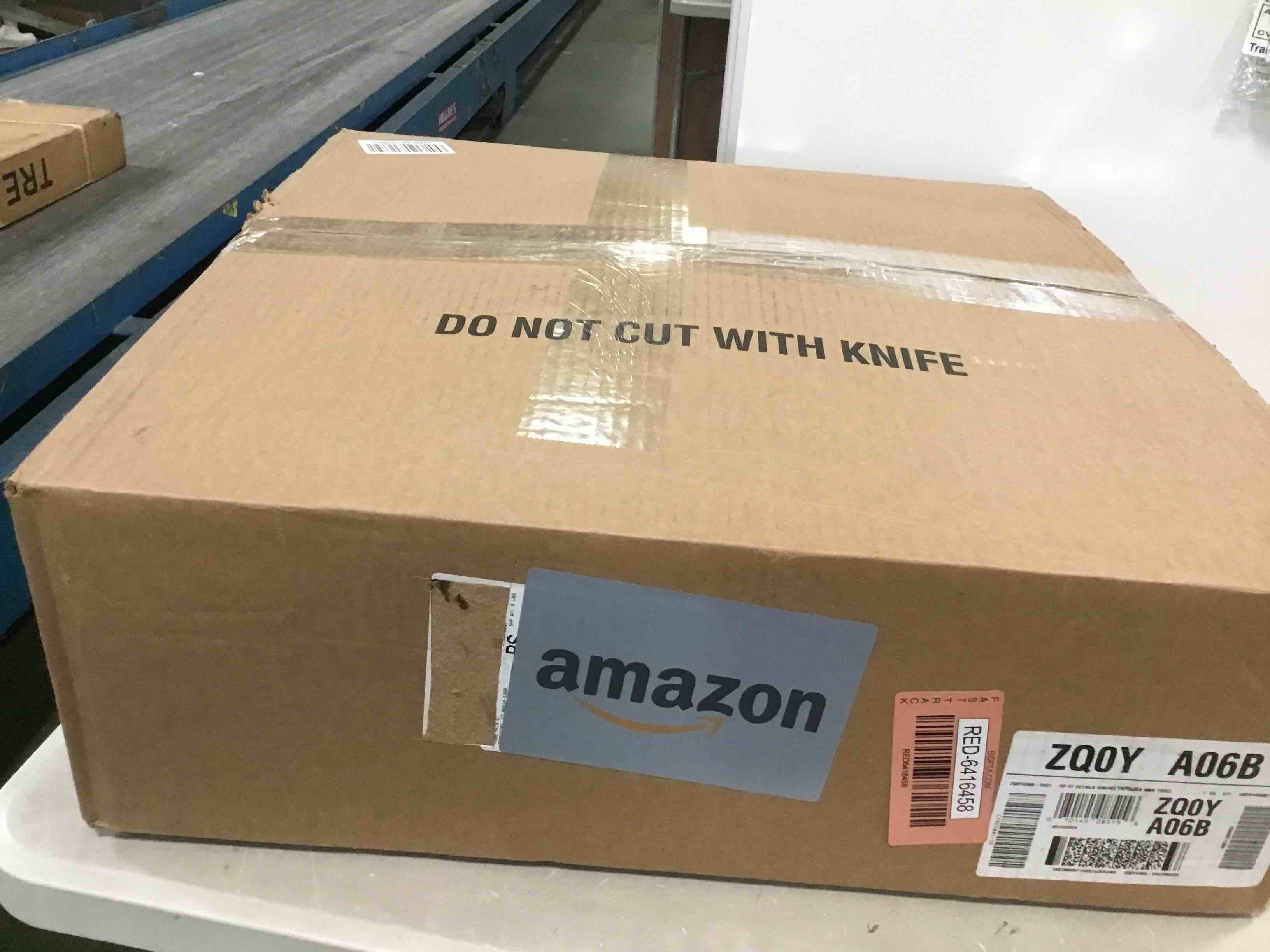https://s3.amazonaws.com/lotting-images-prod/bidfta/RED6416458_1718639347750.jpeg