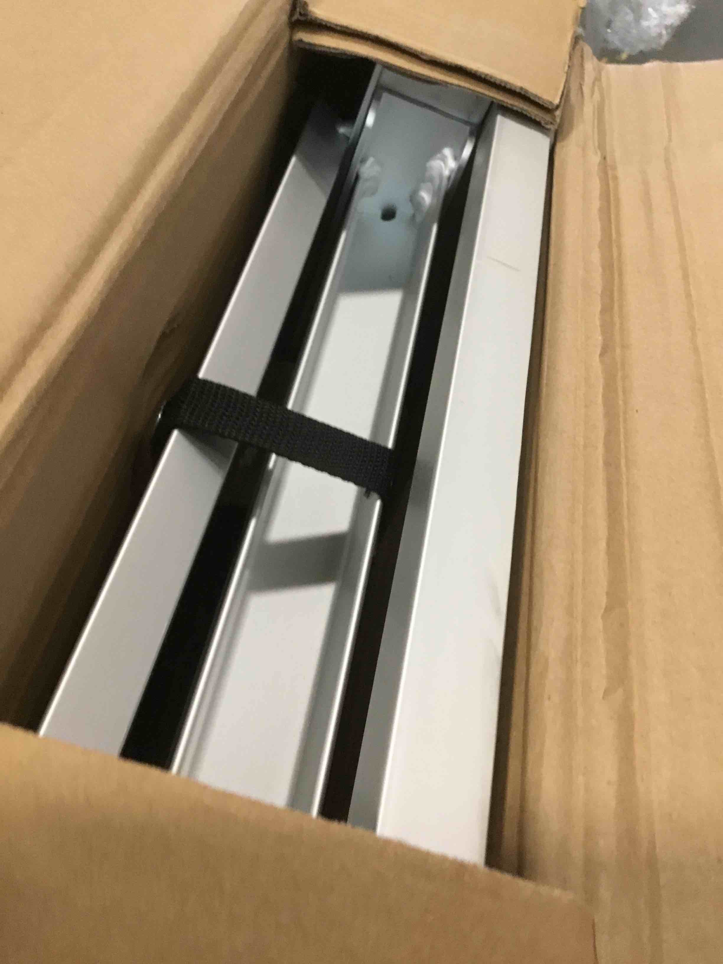 https://s3.amazonaws.com/lotting-images-prod/bidfta/RED6416680_1718723742493.jpeg