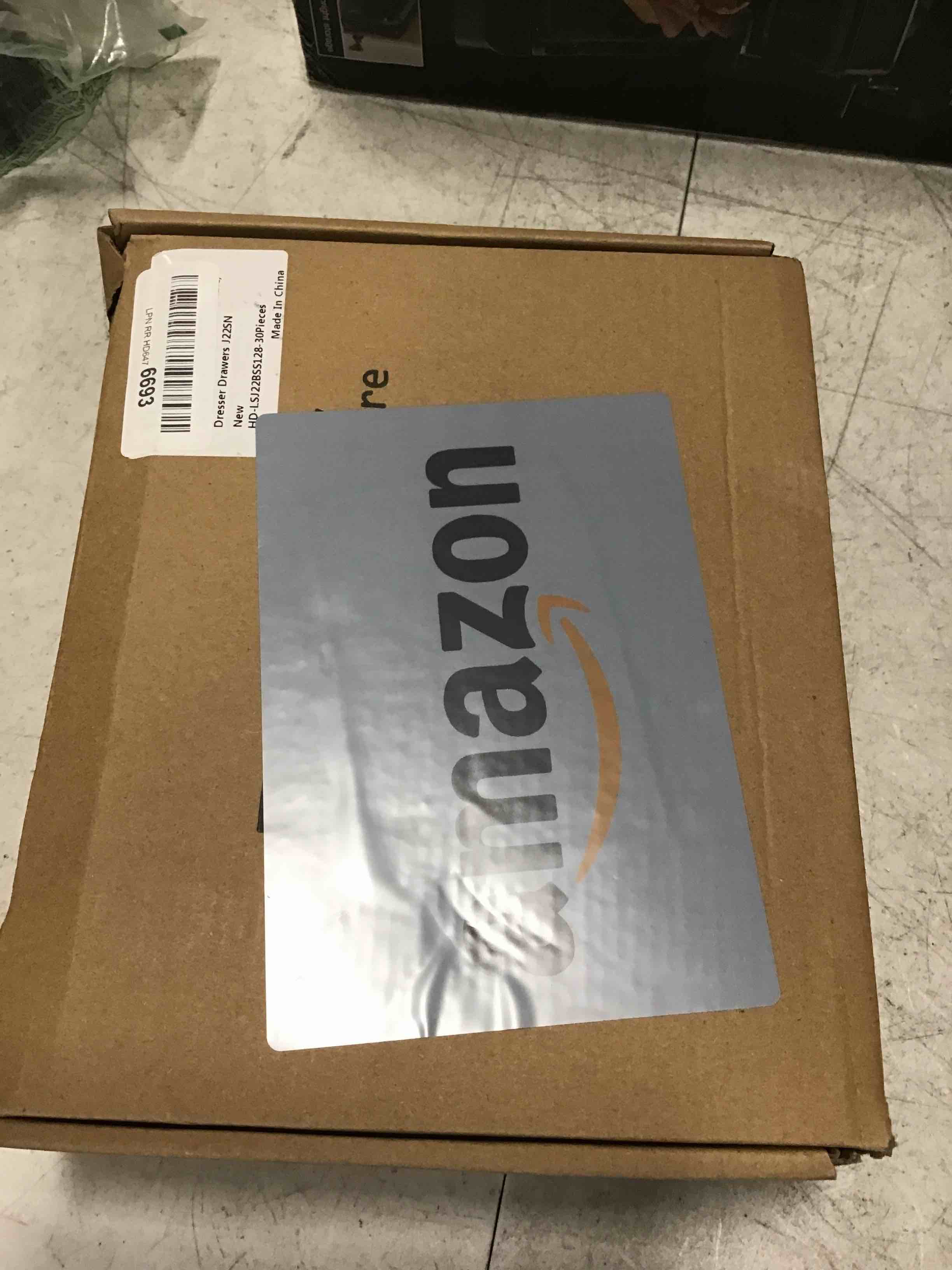 https://s3.amazonaws.com/lotting-images-prod/bidfta/RED6419783_1718651664820.jpeg
