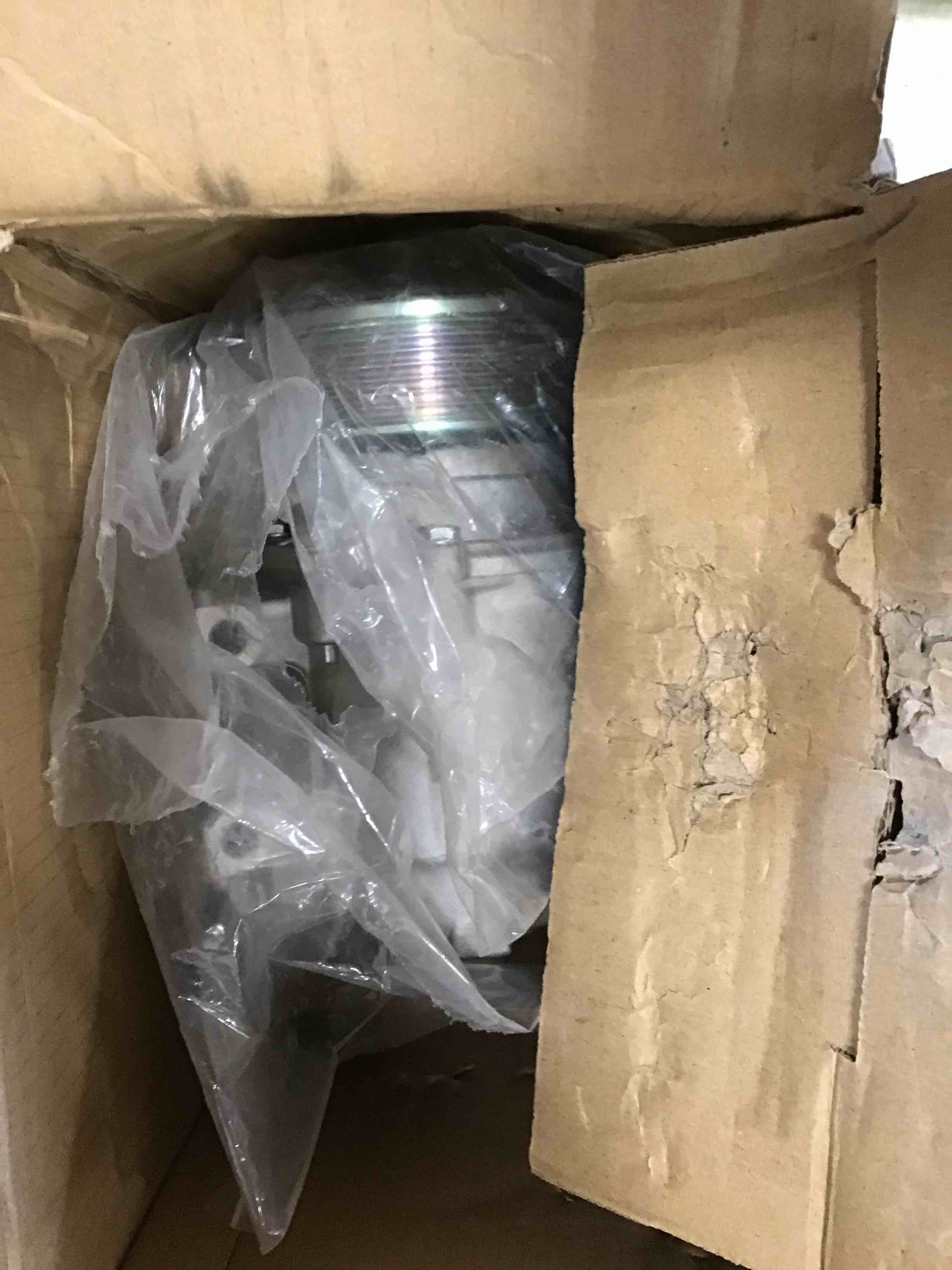 https://s3.amazonaws.com/lotting-images-prod/bidfta/RED6419827_1718658970484.jpeg
