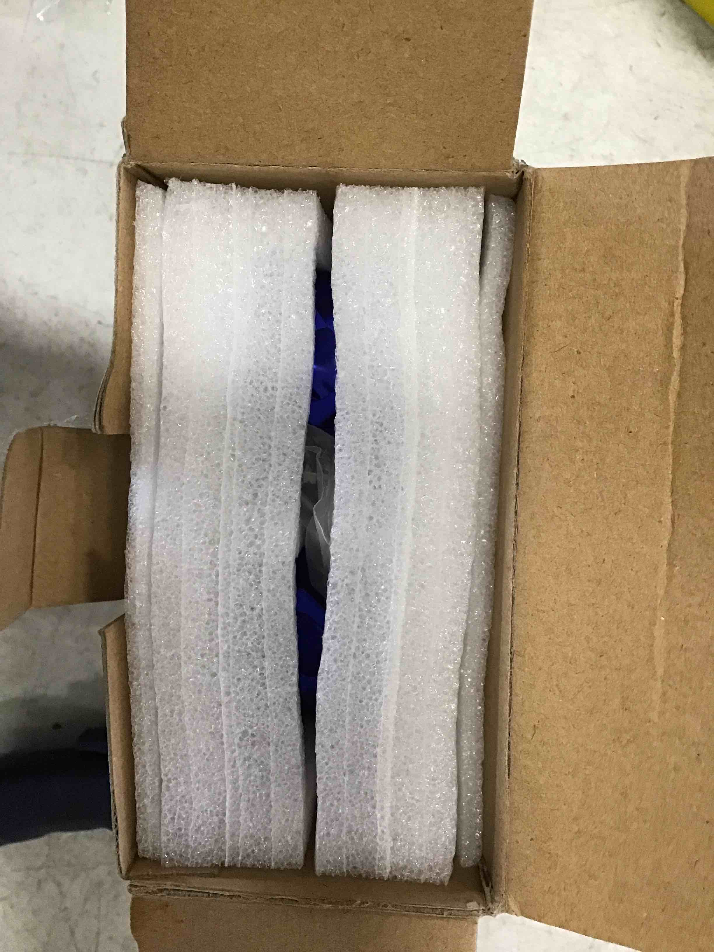 https://s3.amazonaws.com/lotting-images-prod/bidfta/RED6419842_1718660713443.jpeg